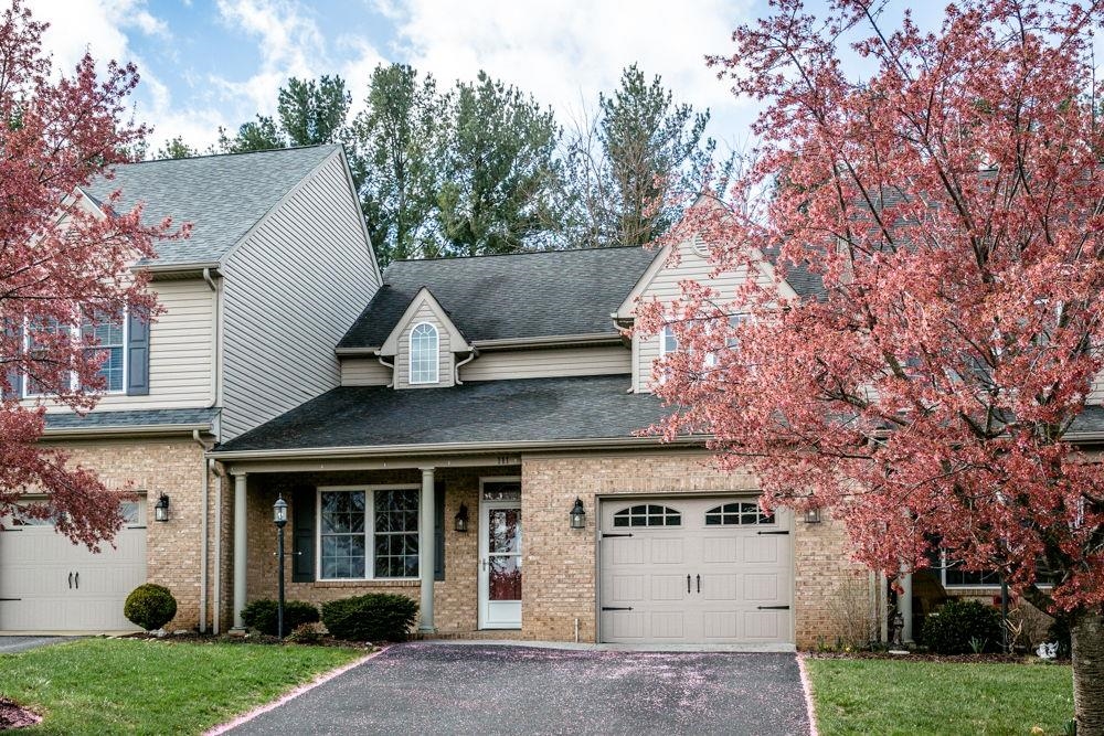 111 VILLA VIEW DR, STAUNTON, Virginia 22401, 3 Bedrooms Bedrooms, ,2 BathroomsBathrooms,Residential,111 VILLA VIEW DR,674473 MLS # 674473