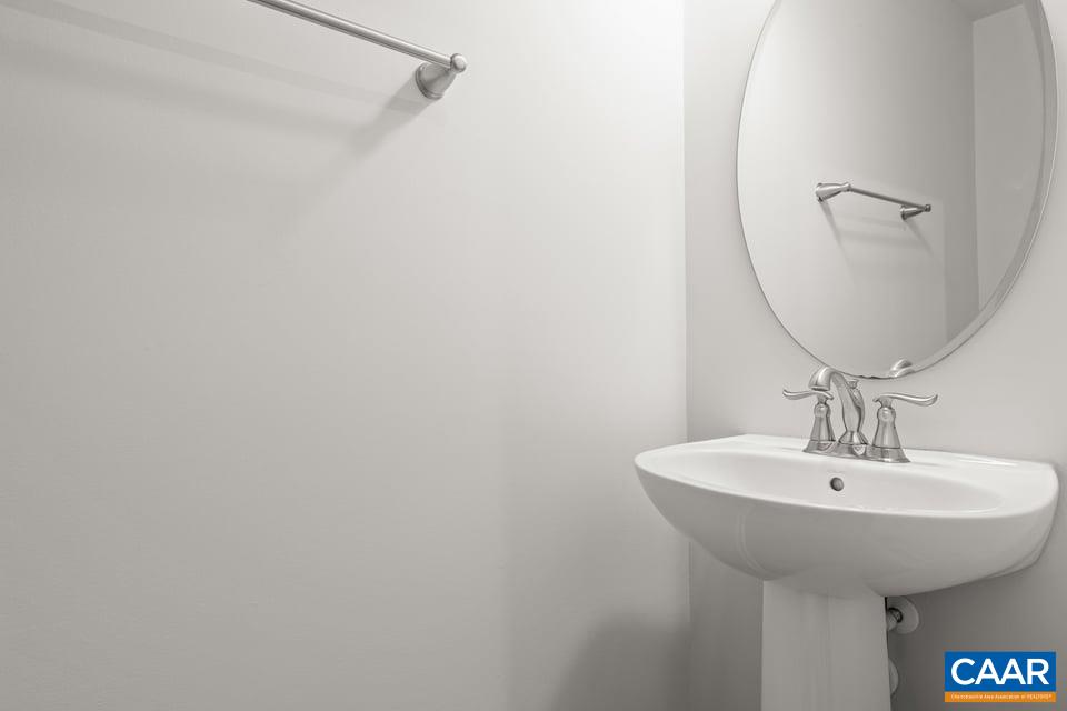 4400 SUNSET DR, CHARLOTTESVILLE, Virginia 22911, 4 Bedrooms Bedrooms, ,2 BathroomsBathrooms,Residential,4400 SUNSET DR,674649 MLS # 674649