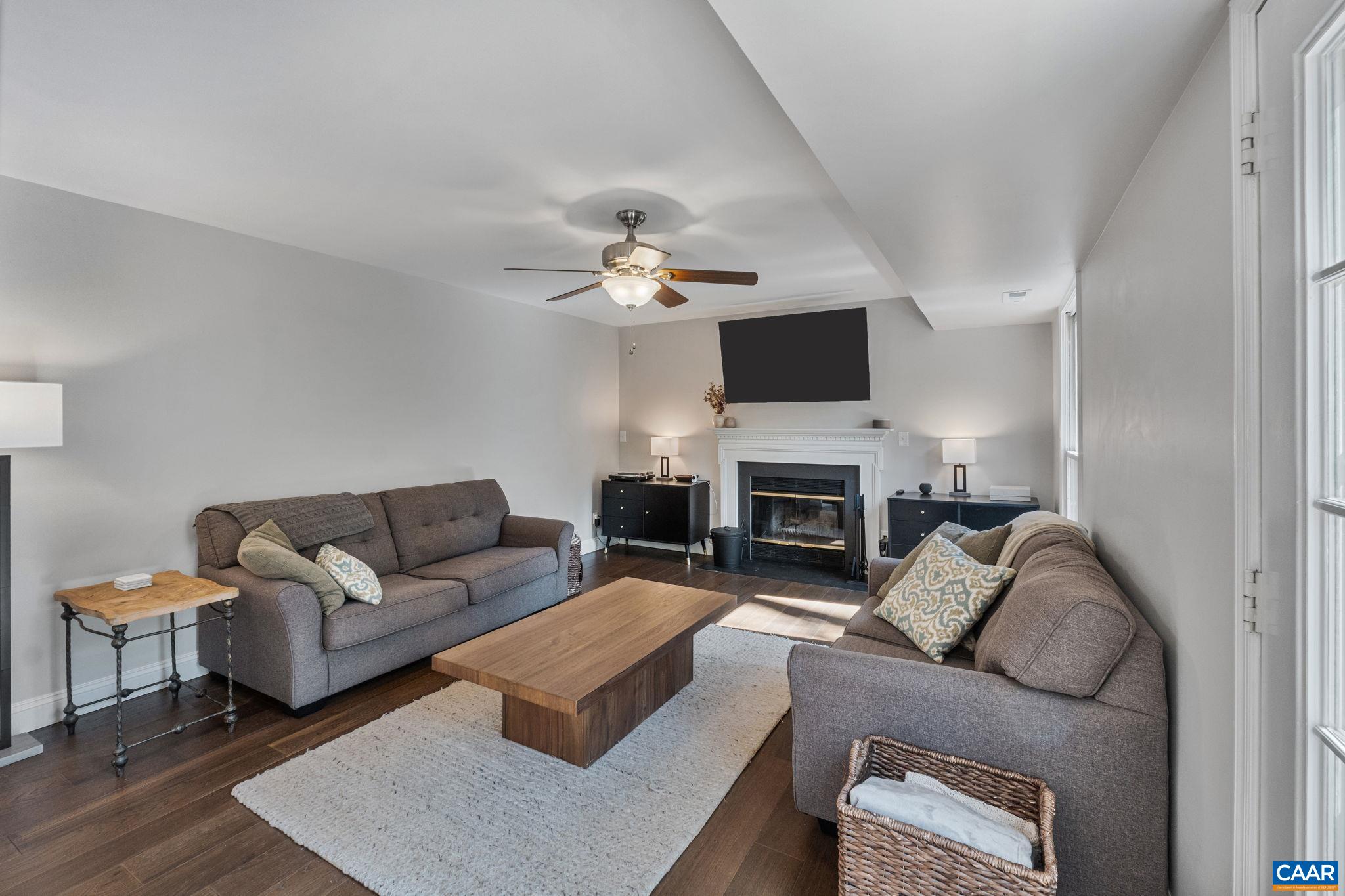 1783 HEARTHGLOW LN, CHARLOTTESVILLE, Virginia 22901, 4 Bedrooms Bedrooms, ,2 BathroomsBathrooms,Residential,1783 HEARTHGLOW LN,674677 MLS # 674677