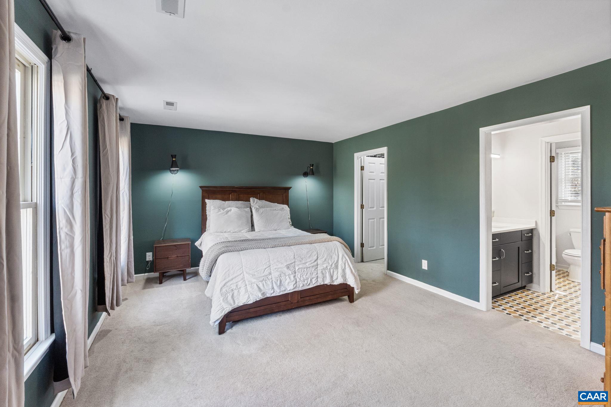 1783 HEARTHGLOW LN, CHARLOTTESVILLE, Virginia 22901, 4 Bedrooms Bedrooms, ,2 BathroomsBathrooms,Residential,1783 HEARTHGLOW LN,674677 MLS # 674677