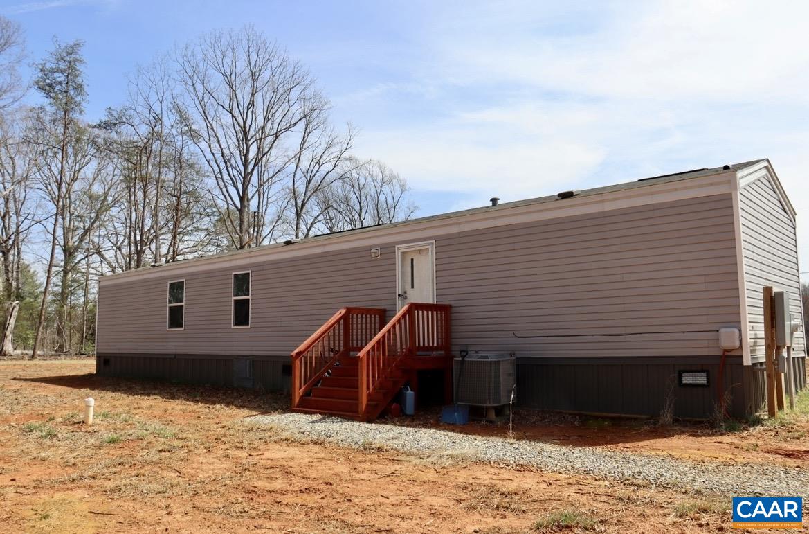 169 OLD DARBYTOWN RD, DILLWYN, Virginia 23936, 3 Bedrooms Bedrooms, ,2 BathroomsBathrooms,Residential,169 OLD DARBYTOWN RD,674686 MLS # 674686