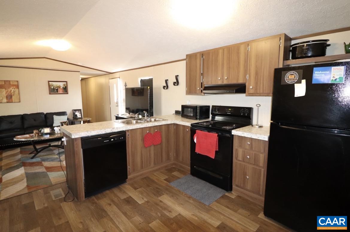 169 OLD DARBYTOWN RD, DILLWYN, Virginia 23936, 3 Bedrooms Bedrooms, ,2 BathroomsBathrooms,Residential,169 OLD DARBYTOWN RD,674686 MLS # 674686