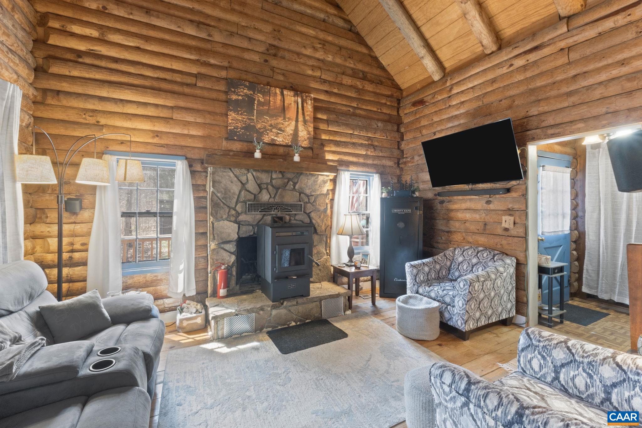 1522 HOLLAND CREEK RD, LOUISA, Virginia 23093, 3 Bedrooms Bedrooms, ,1 BathroomBathrooms,Residential,1522 HOLLAND CREEK RD,674698 MLS # 674698