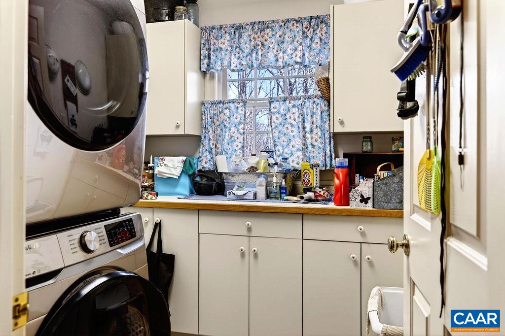 241 TRUSLOWS LN, NELLYSFORD, Virginia 22958, 3 Bedrooms Bedrooms, ,2 BathroomsBathrooms,Residential,241 TRUSLOWS LN,674708 MLS # 674708