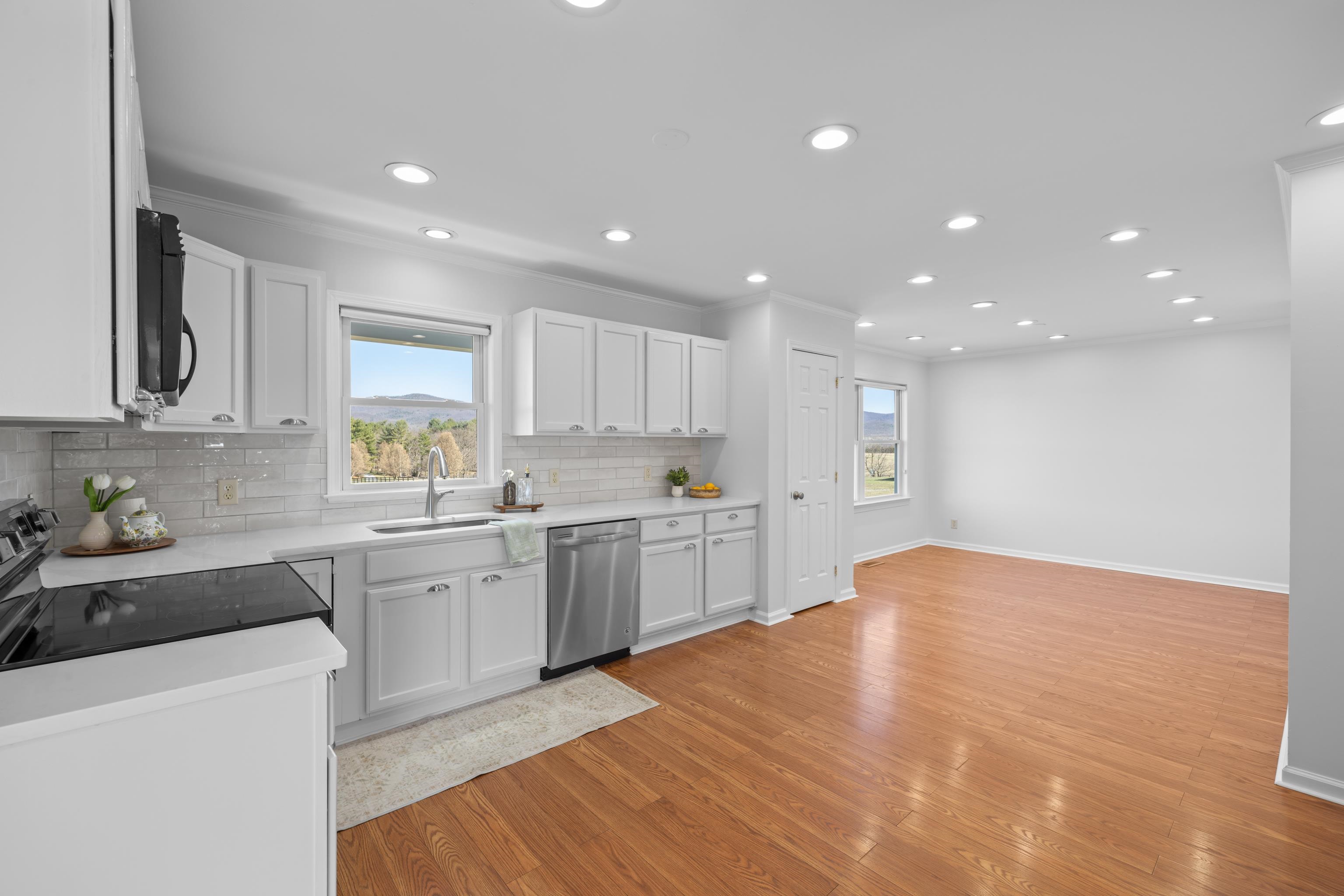 810 ROCKFISH RD, WAYNESBORO, Virginia 22980, 4 Bedrooms Bedrooms, ,2 BathroomsBathrooms,Residential,810 ROCKFISH RD,674710 MLS # 674710