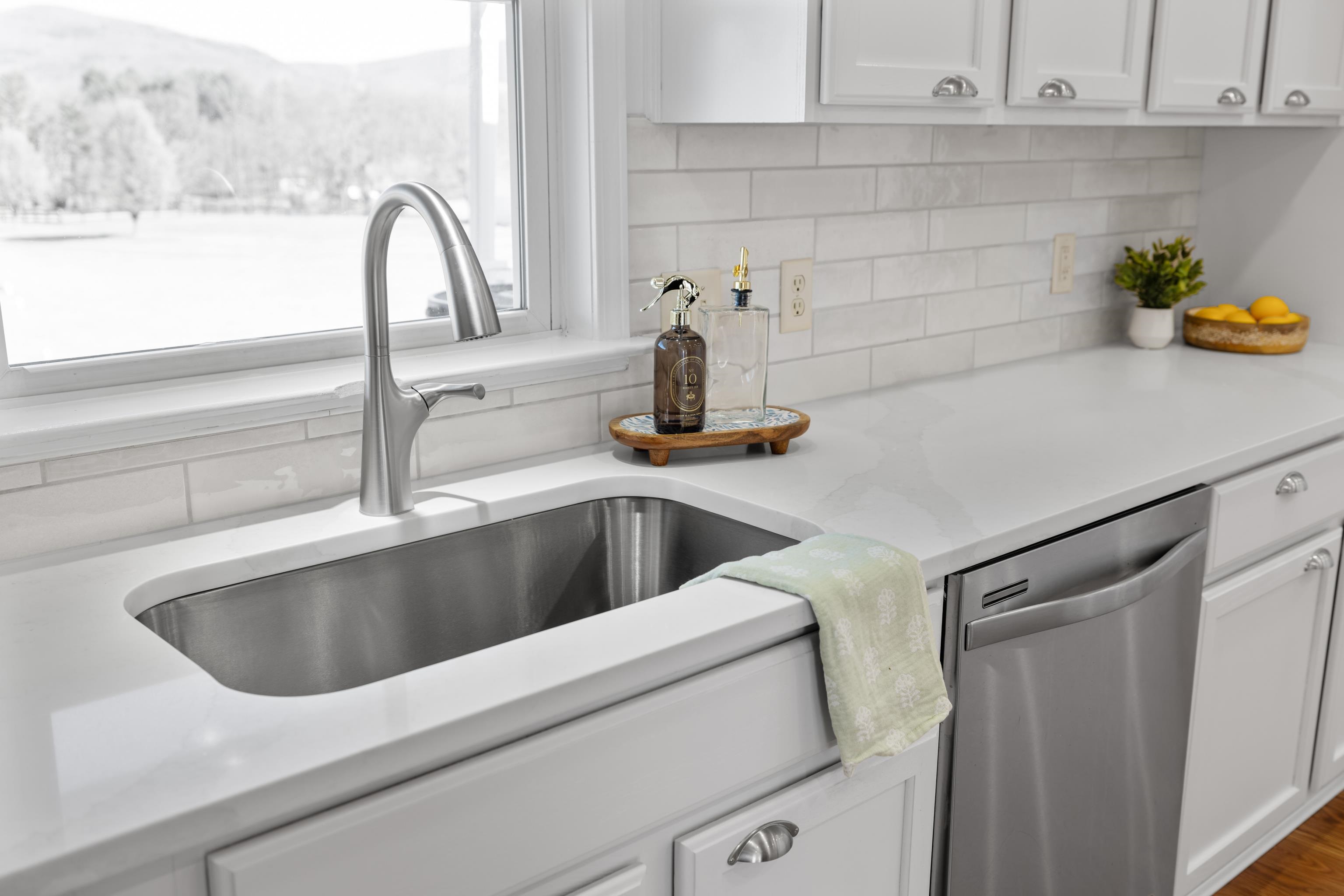 810 ROCKFISH RD, WAYNESBORO, Virginia 22980, 4 Bedrooms Bedrooms, ,2 BathroomsBathrooms,Residential,810 ROCKFISH RD,674710 MLS # 674710