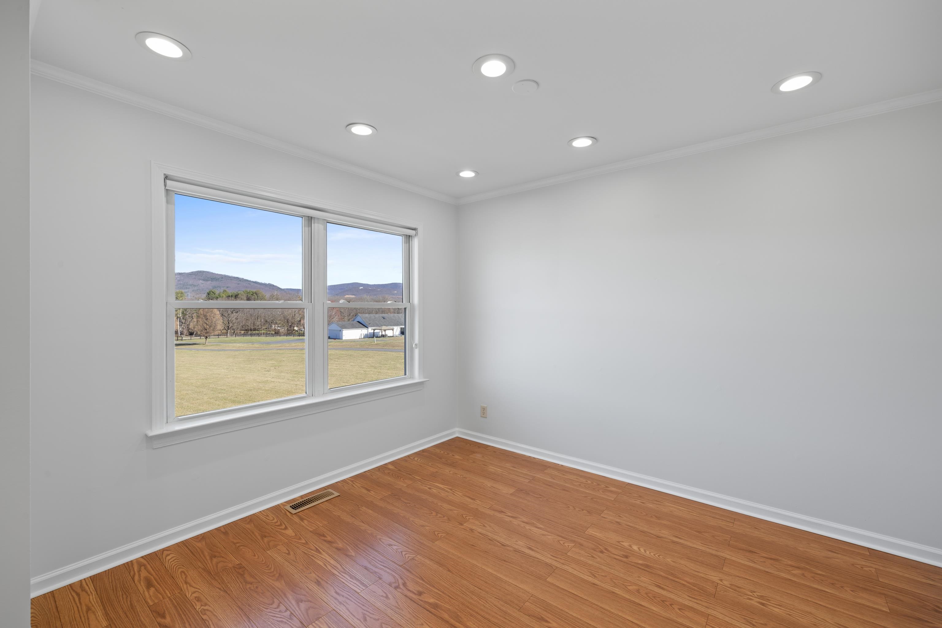 810 ROCKFISH RD, WAYNESBORO, Virginia 22980, 4 Bedrooms Bedrooms, ,2 BathroomsBathrooms,Residential,810 ROCKFISH RD,674710 MLS # 674710