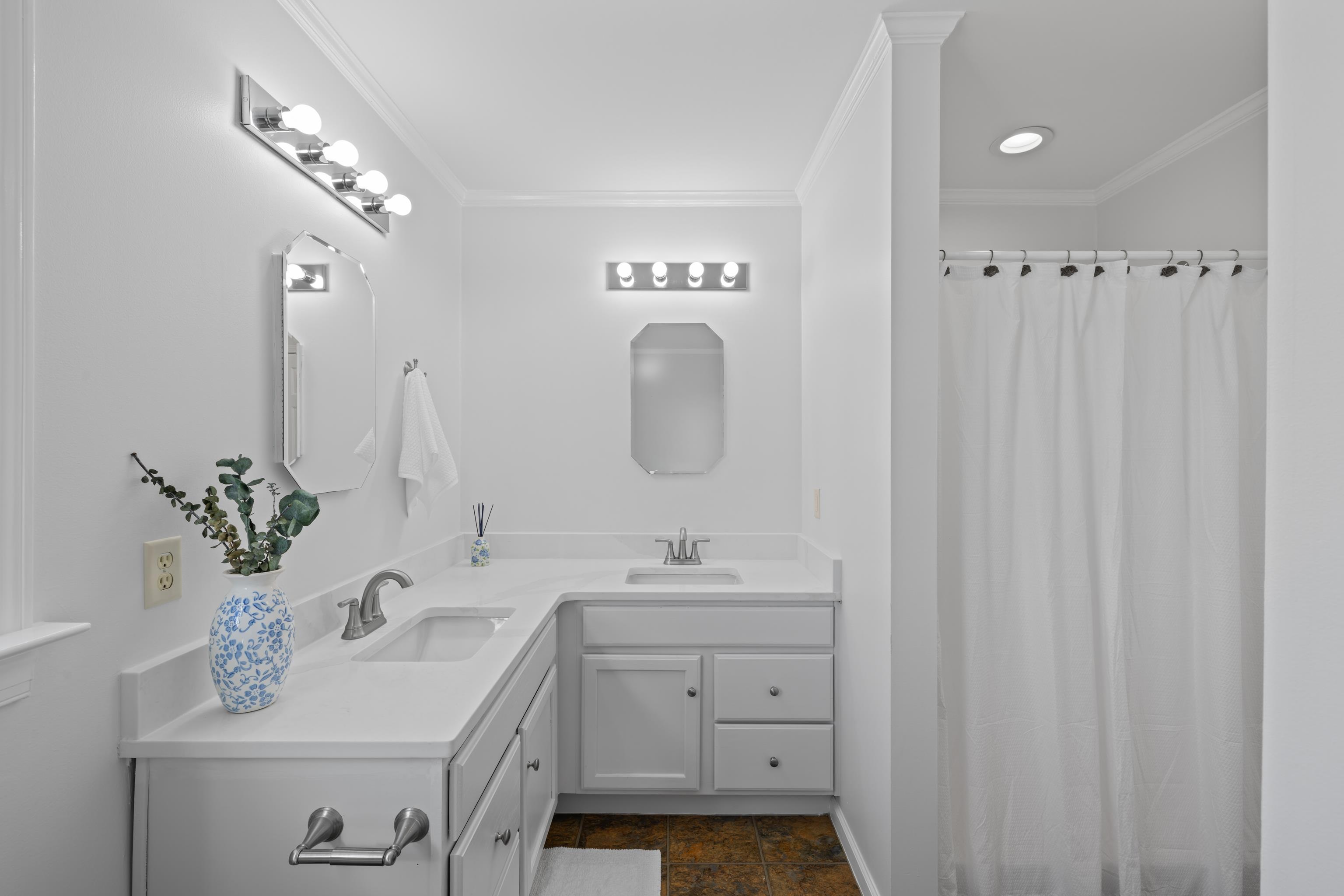 810 ROCKFISH RD, WAYNESBORO, Virginia 22980, 4 Bedrooms Bedrooms, ,2 BathroomsBathrooms,Residential,810 ROCKFISH RD,674710 MLS # 674710