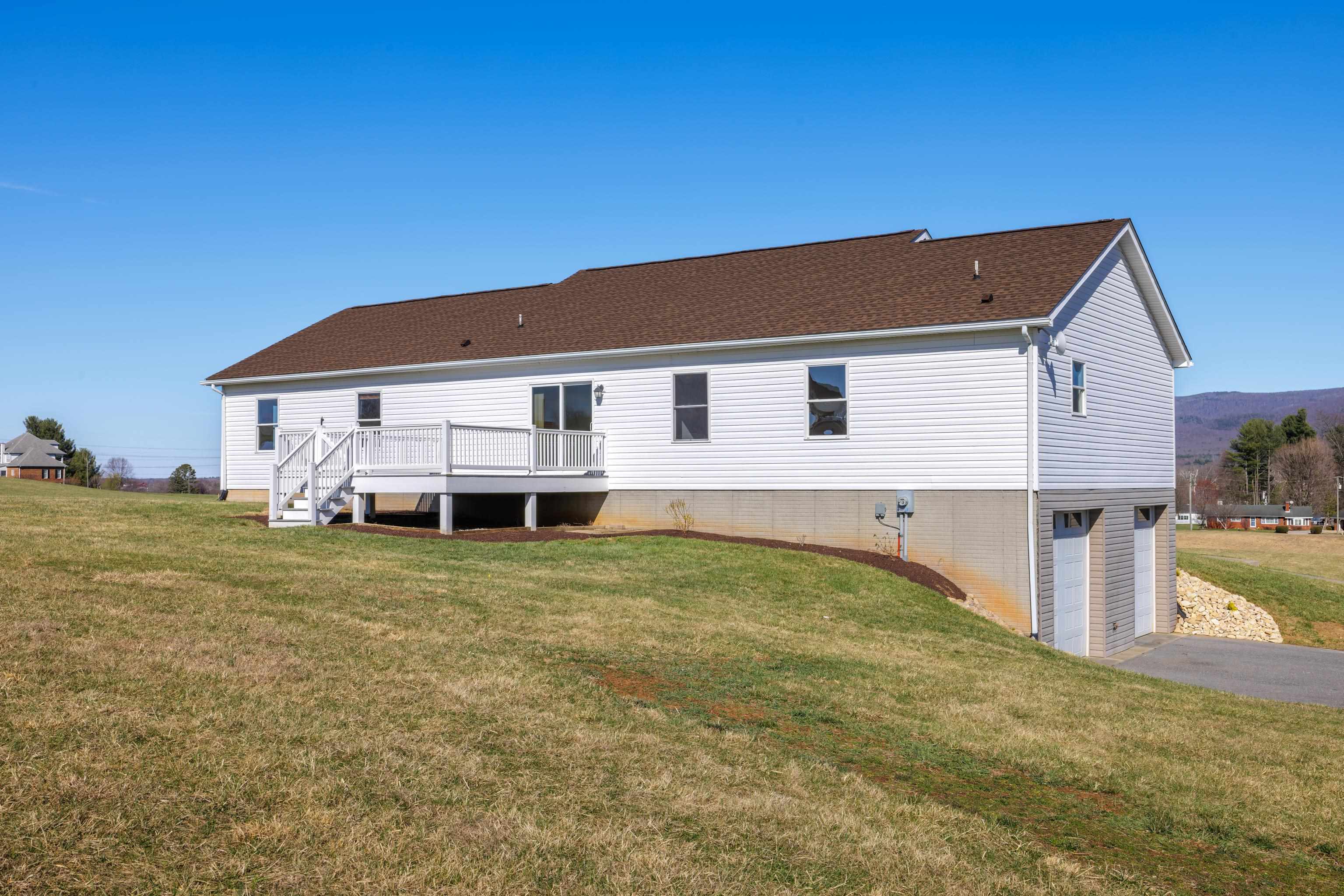 810 ROCKFISH RD, WAYNESBORO, Virginia 22980, 4 Bedrooms Bedrooms, ,2 BathroomsBathrooms,Residential,810 ROCKFISH RD,674710 MLS # 674710