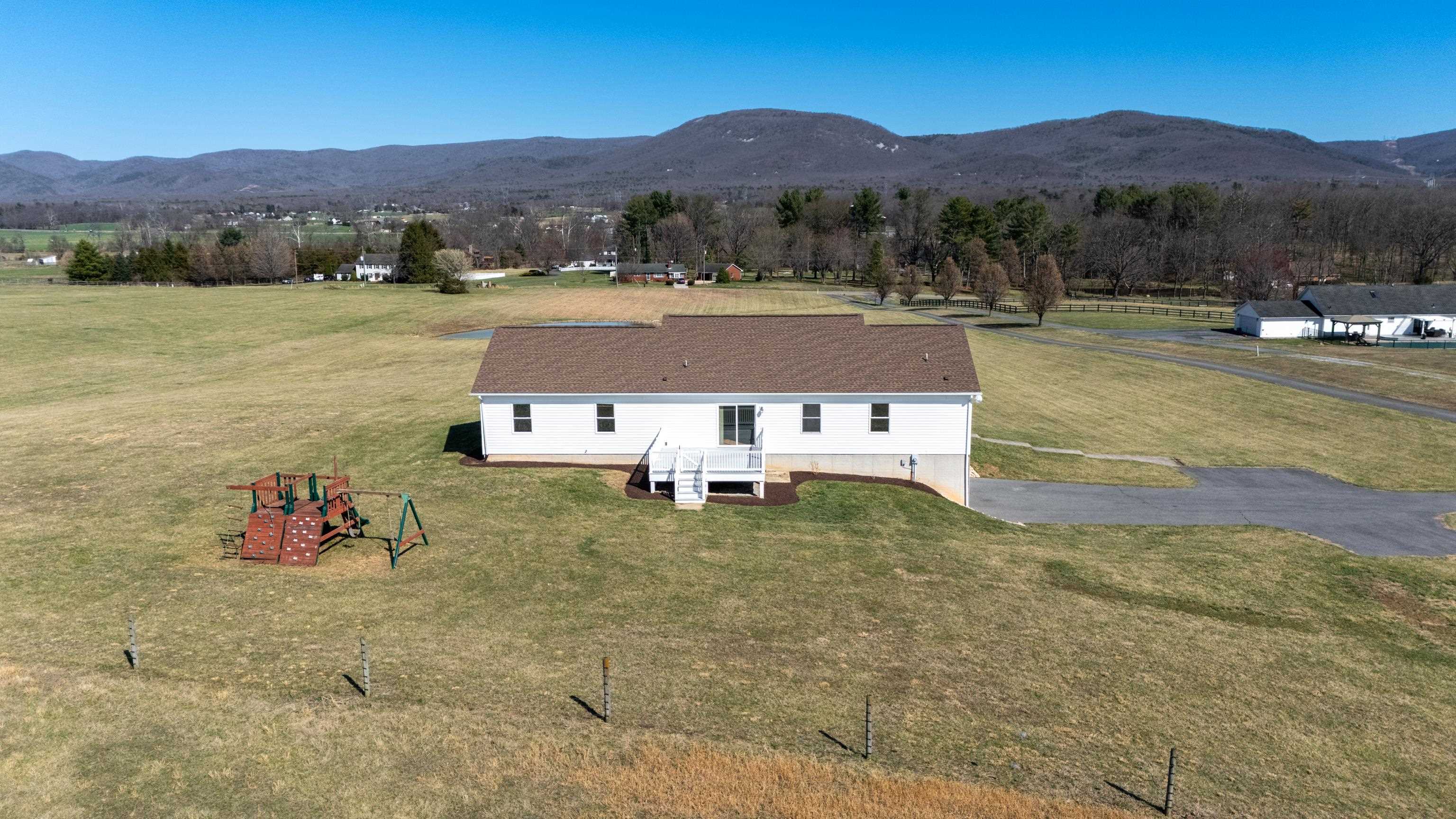 810 ROCKFISH RD, WAYNESBORO, Virginia 22980, 4 Bedrooms Bedrooms, ,2 BathroomsBathrooms,Residential,810 ROCKFISH RD,674710 MLS # 674710