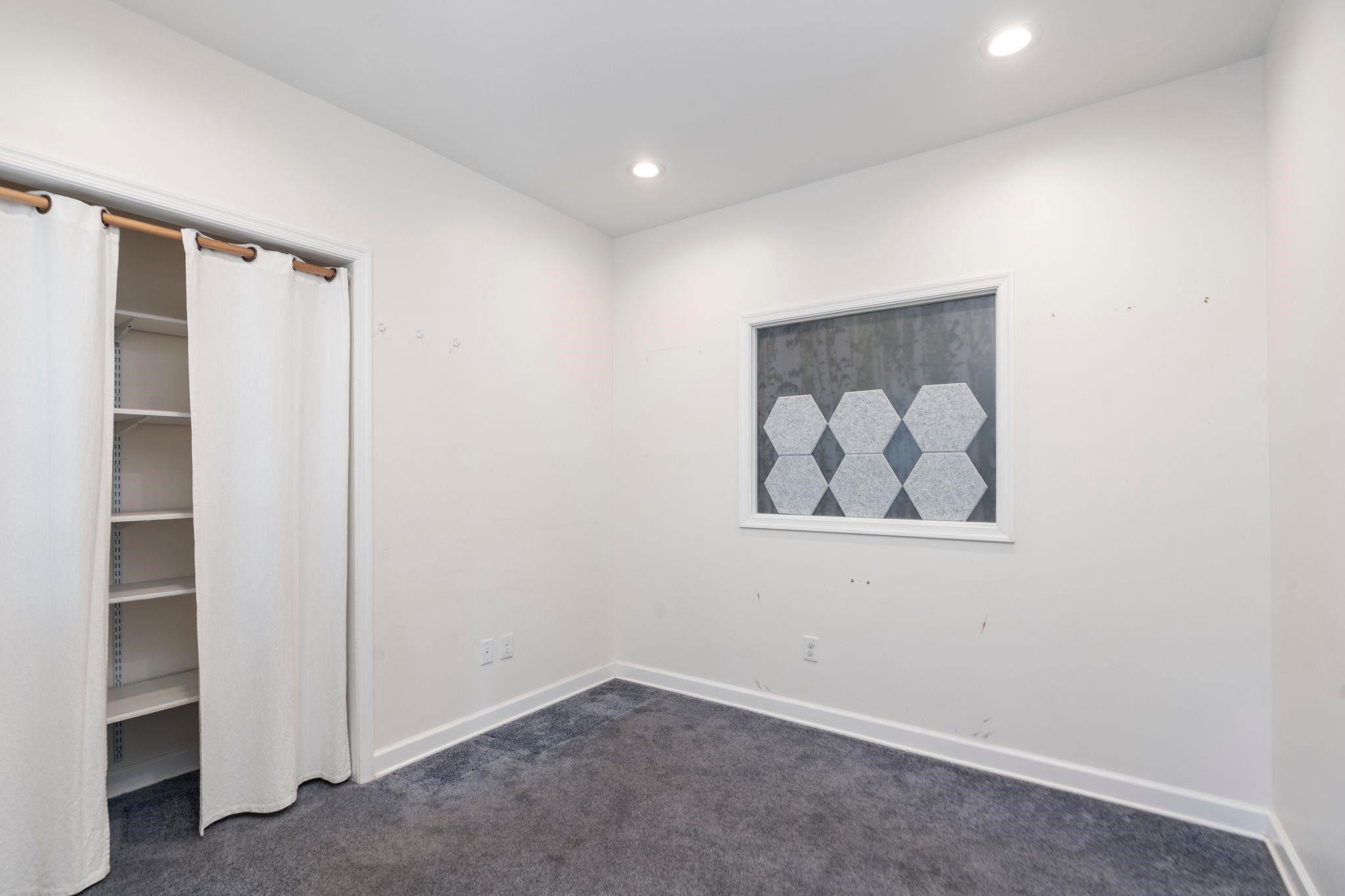 100 RED OAK DR, STAUNTON, Virginia 24401, ,Commercial,100 RED OAK DR,674725 MLS # 674725