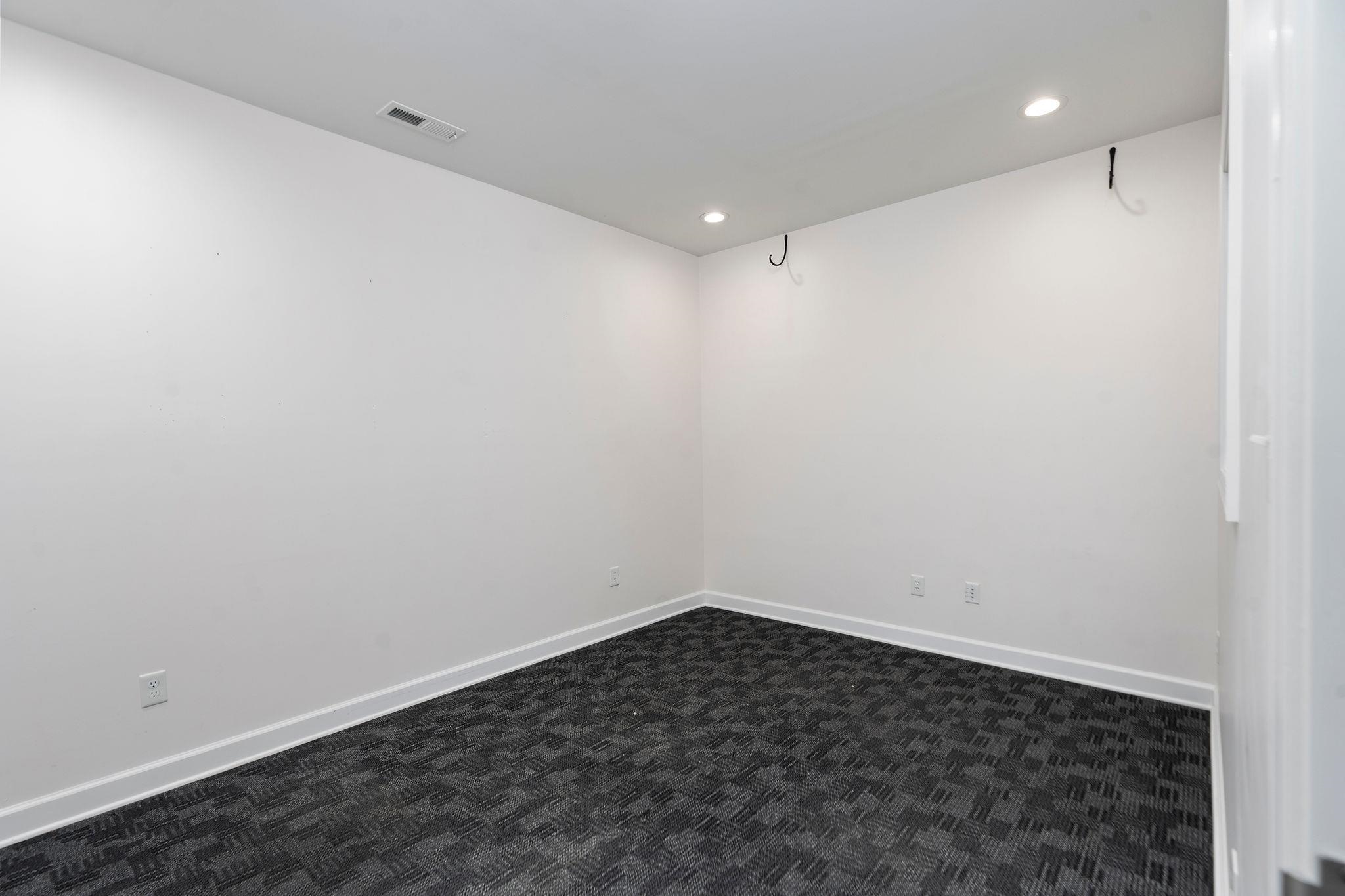 100 RED OAK DR, STAUNTON, Virginia 24401, ,Commercial,100 RED OAK DR,674725 MLS # 674725