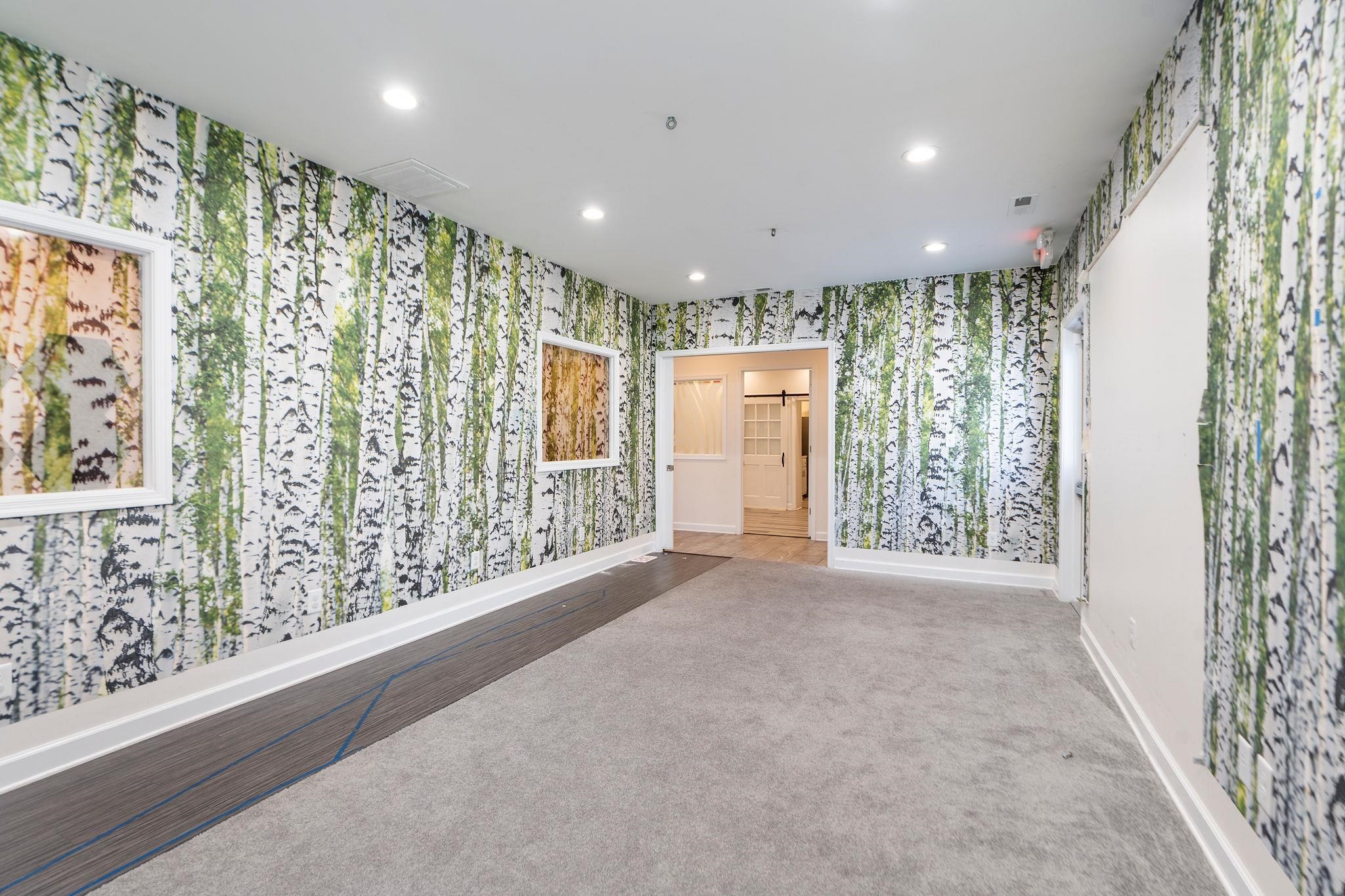 100 RED OAK DR, STAUNTON, Virginia 24401, ,Commercial,100 RED OAK DR,674727 MLS # 674727