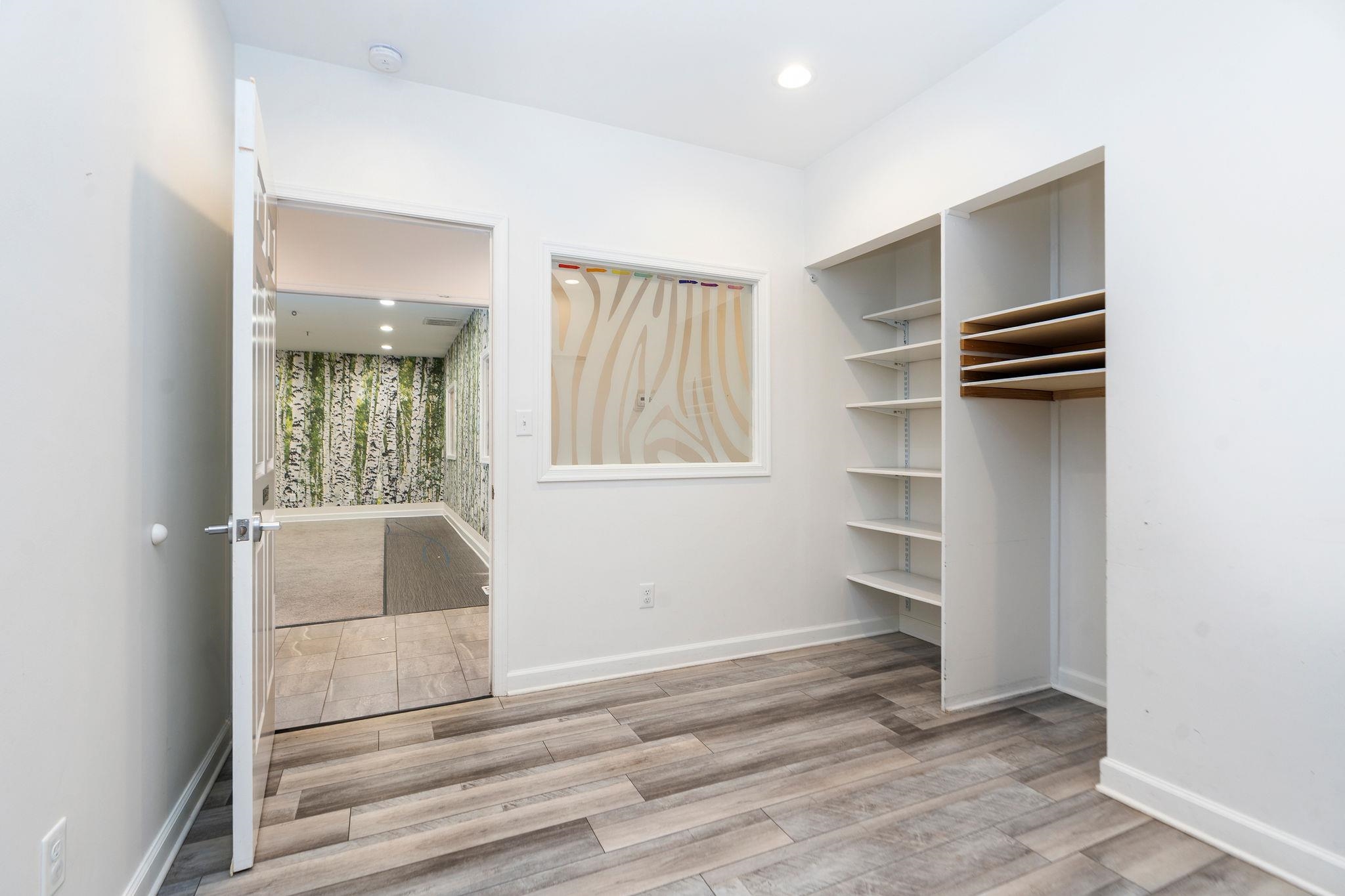 100 RED OAK DR, STAUNTON, Virginia 24401, ,Commercial,100 RED OAK DR,674727 MLS # 674727