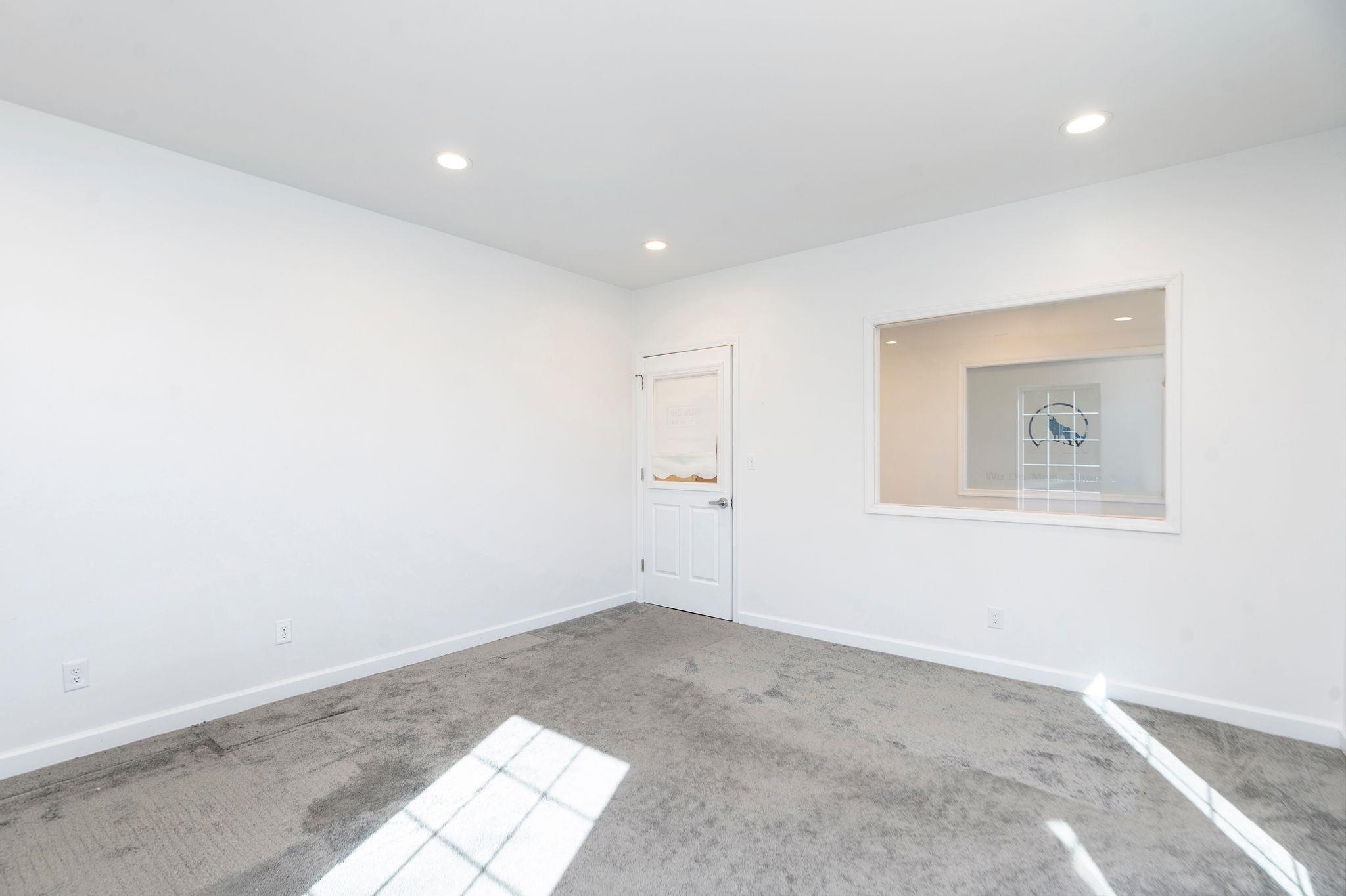 100 RED OAK DR, STAUNTON, Virginia 24401, ,Commercial,100 RED OAK DR,674730 MLS # 674730