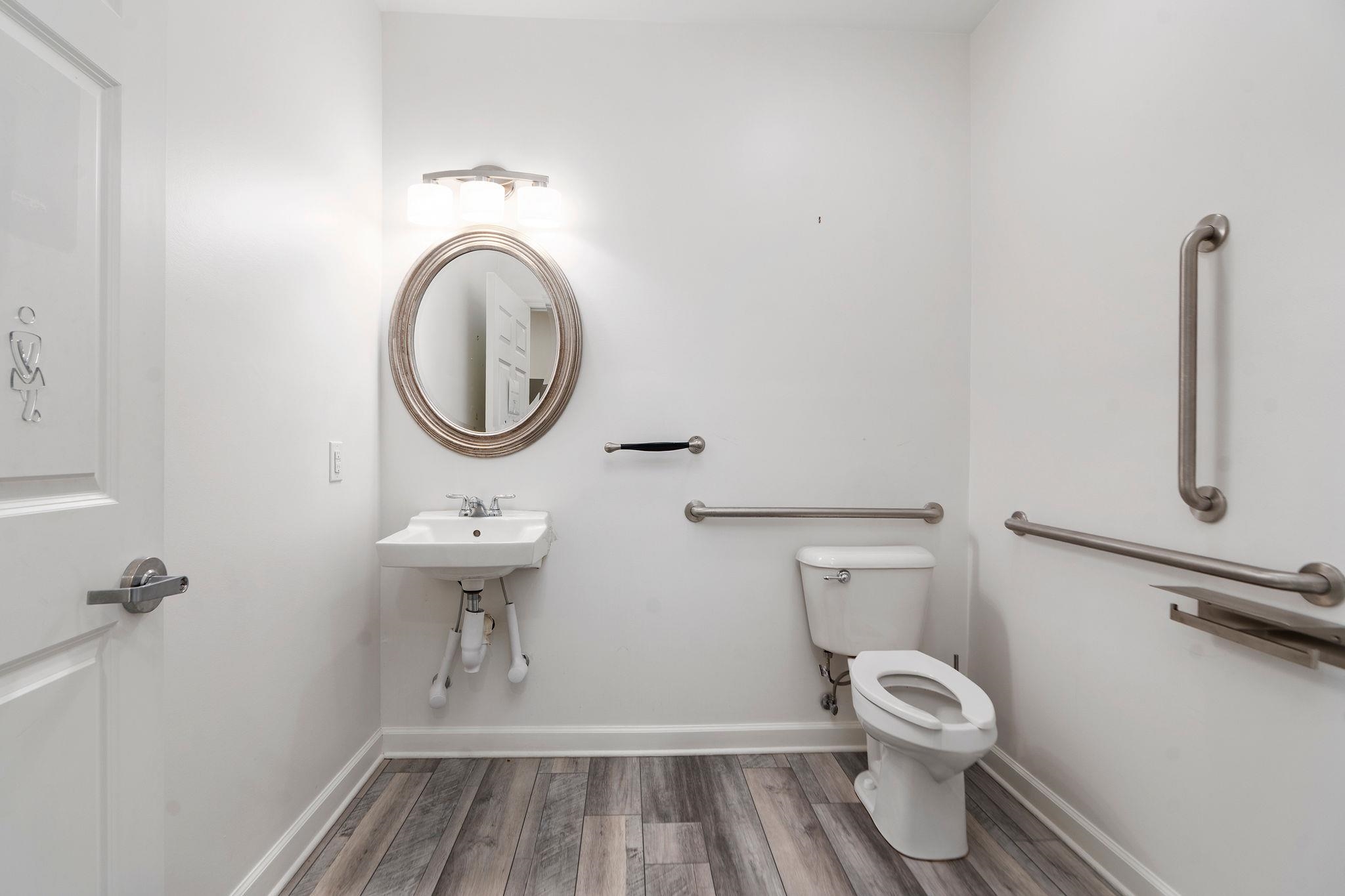 100 RED OAK DR, STAUNTON, Virginia 24401, ,Commercial,100 RED OAK DR,674730 MLS # 674730