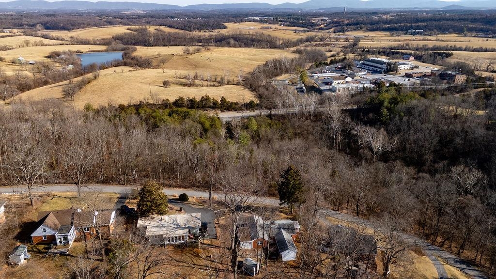 850 COMMERCE RD, STAUNTON, Virginia 24401, ,Land,850 COMMERCE RD,673859 MLS # 673859