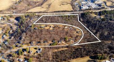 850 COMMERCE RD, STAUNTON, Virginia 24401, ,Land,850 COMMERCE RD,673859 MLS # 673859