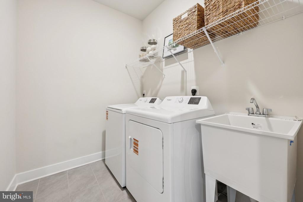 11503 CHALMERS LN, FREDERICKSBURG, Virginia 22407, 5 Bedrooms Bedrooms, ,5 BathroomsBathrooms,Residential,11503 CHALMERS LN,VASP2040278 MLS # VASP2040278