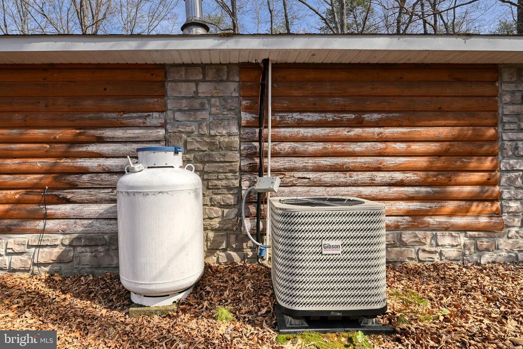 13415 ALVA BROOKS LN, SPOTSYLVANIA, Virginia 22551, ,Residential,13415 ALVA BROOKS LN,VASP2040284 MLS # VASP2040284