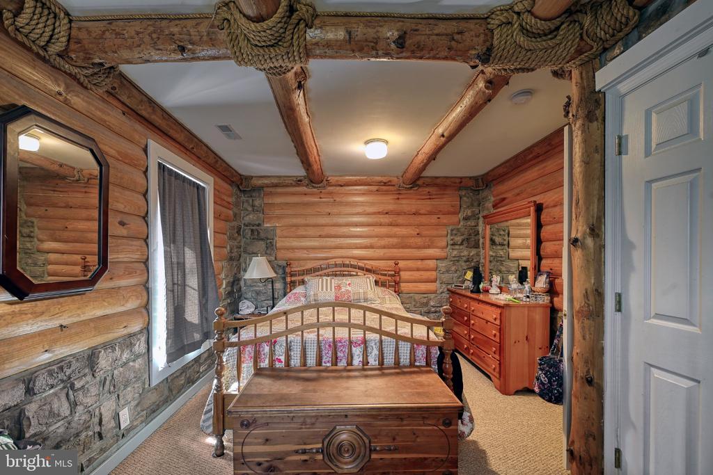 13415 ALVA BROOKS LN, SPOTSYLVANIA, Virginia 22551, ,Residential,13415 ALVA BROOKS LN,VASP2040284 MLS # VASP2040284