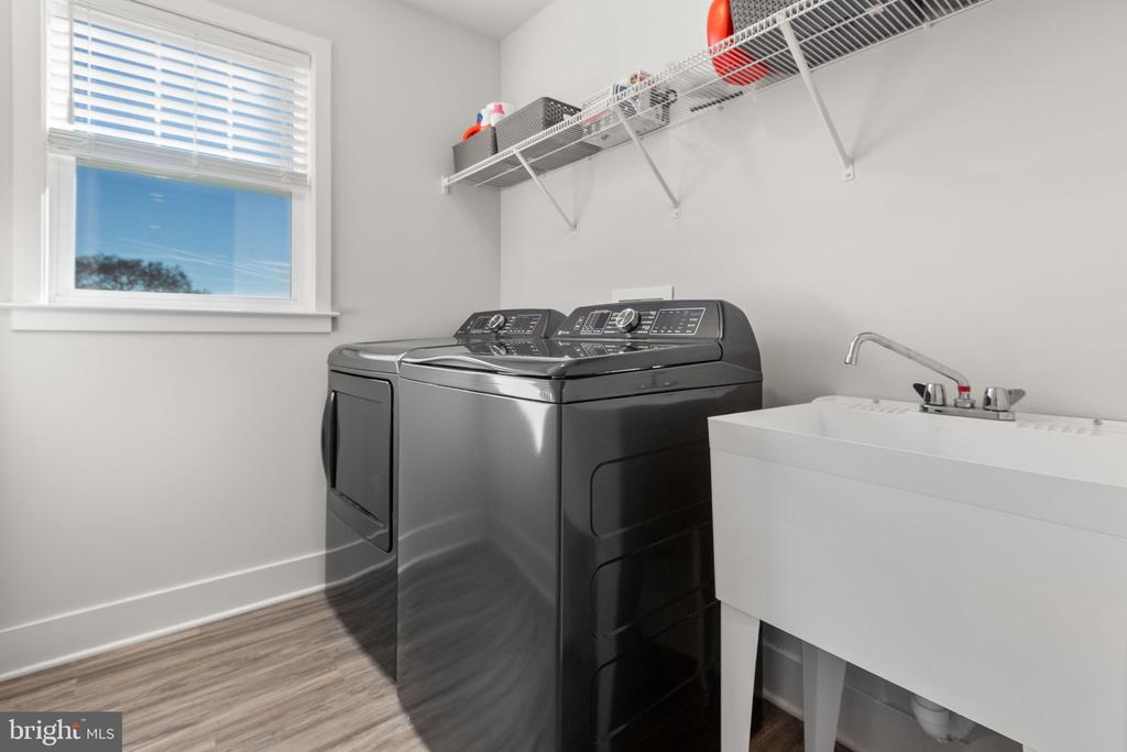 8109 CAMPFIRE LANE, FREDERICKSBURG, Virginia 22407, 4 Bedrooms Bedrooms, ,3 BathroomsBathrooms,Residential,8109 CAMPFIRE LANE,VASP2040282 MLS # VASP2040282