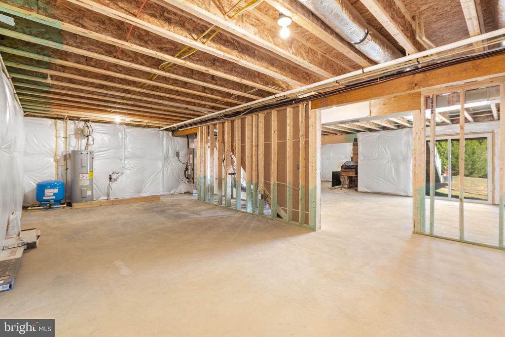 8109 CAMPFIRE LANE, FREDERICKSBURG, Virginia 22407, 4 Bedrooms Bedrooms, ,3 BathroomsBathrooms,Residential,8109 CAMPFIRE LANE,VASP2040282 MLS # VASP2040282