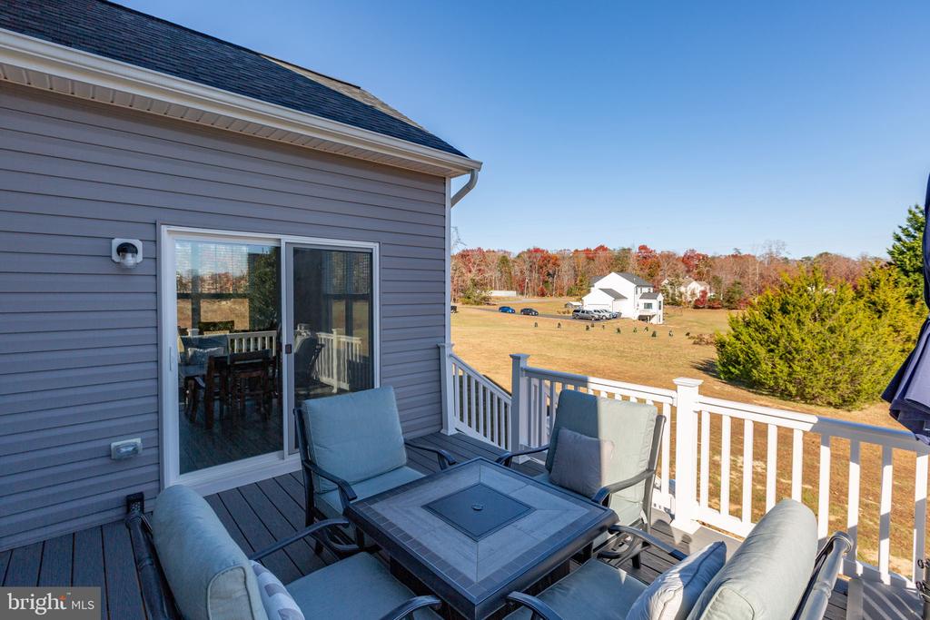 8109 CAMPFIRE LANE, FREDERICKSBURG, Virginia 22407, 4 Bedrooms Bedrooms, ,3 BathroomsBathrooms,Residential,8109 CAMPFIRE LANE,VASP2040282 MLS # VASP2040282