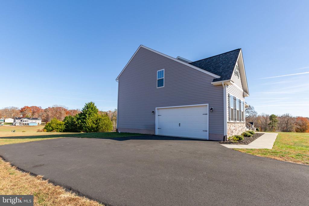 8109 CAMPFIRE LANE, FREDERICKSBURG, Virginia 22407, 4 Bedrooms Bedrooms, ,3 BathroomsBathrooms,Residential,8109 CAMPFIRE LANE,VASP2040282 MLS # VASP2040282