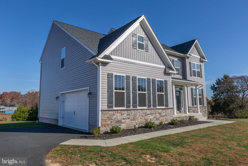 8109 CAMPFIRE LANE, FREDERICKSBURG, Virginia 22407, 4 Bedrooms Bedrooms, ,3 BathroomsBathrooms,Residential,8109 CAMPFIRE LANE,VASP2040282 MLS # VASP2040282