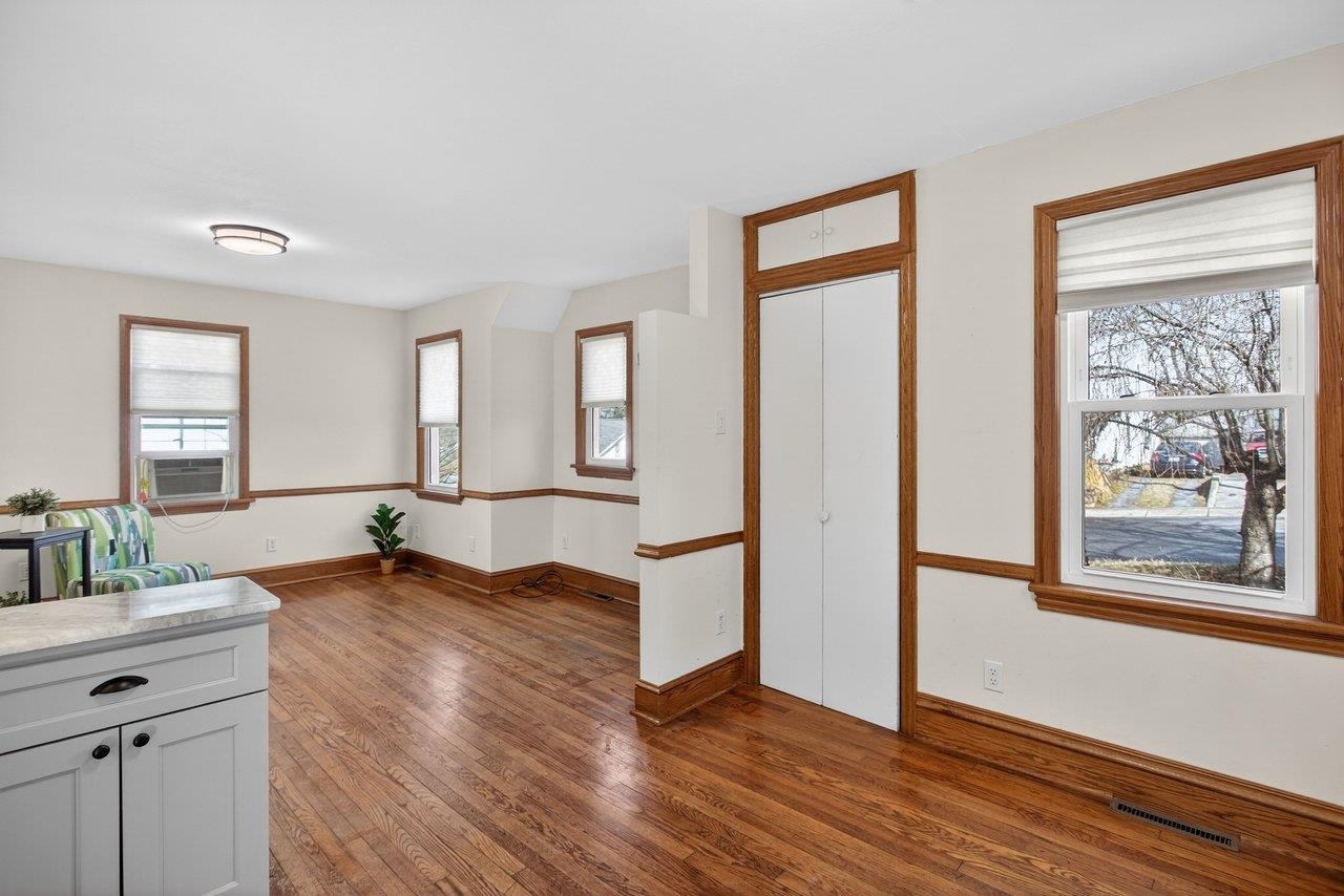 455 E ELIZABETH ST, HARRISONBURG, Virginia 22802, 2 Bedrooms Bedrooms, ,1 BathroomBathrooms,Residential,455 E ELIZABETH ST,674081 MLS # 674081