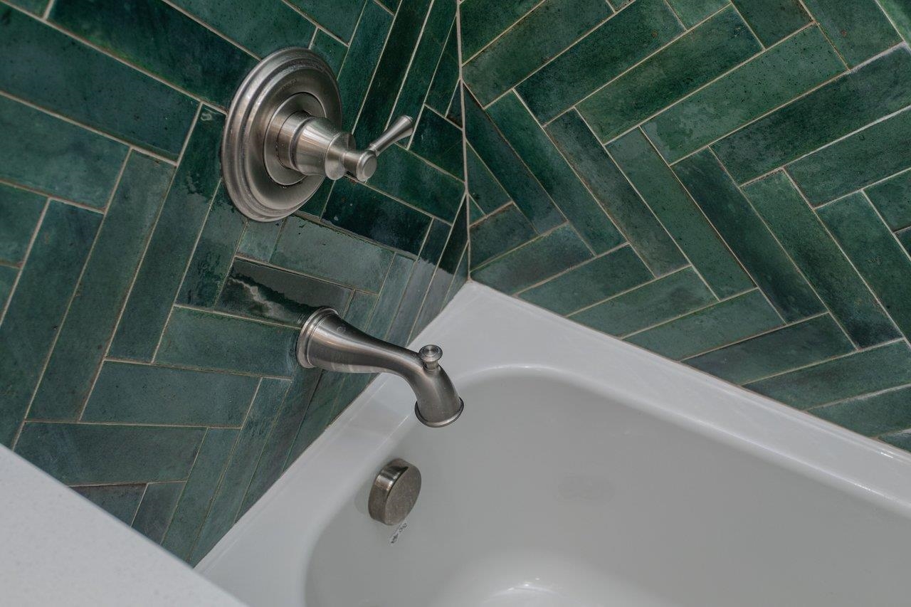 455 E ELIZABETH ST, HARRISONBURG, Virginia 22802, 2 Bedrooms Bedrooms, ,1 BathroomBathrooms,Residential,455 E ELIZABETH ST,674081 MLS # 674081