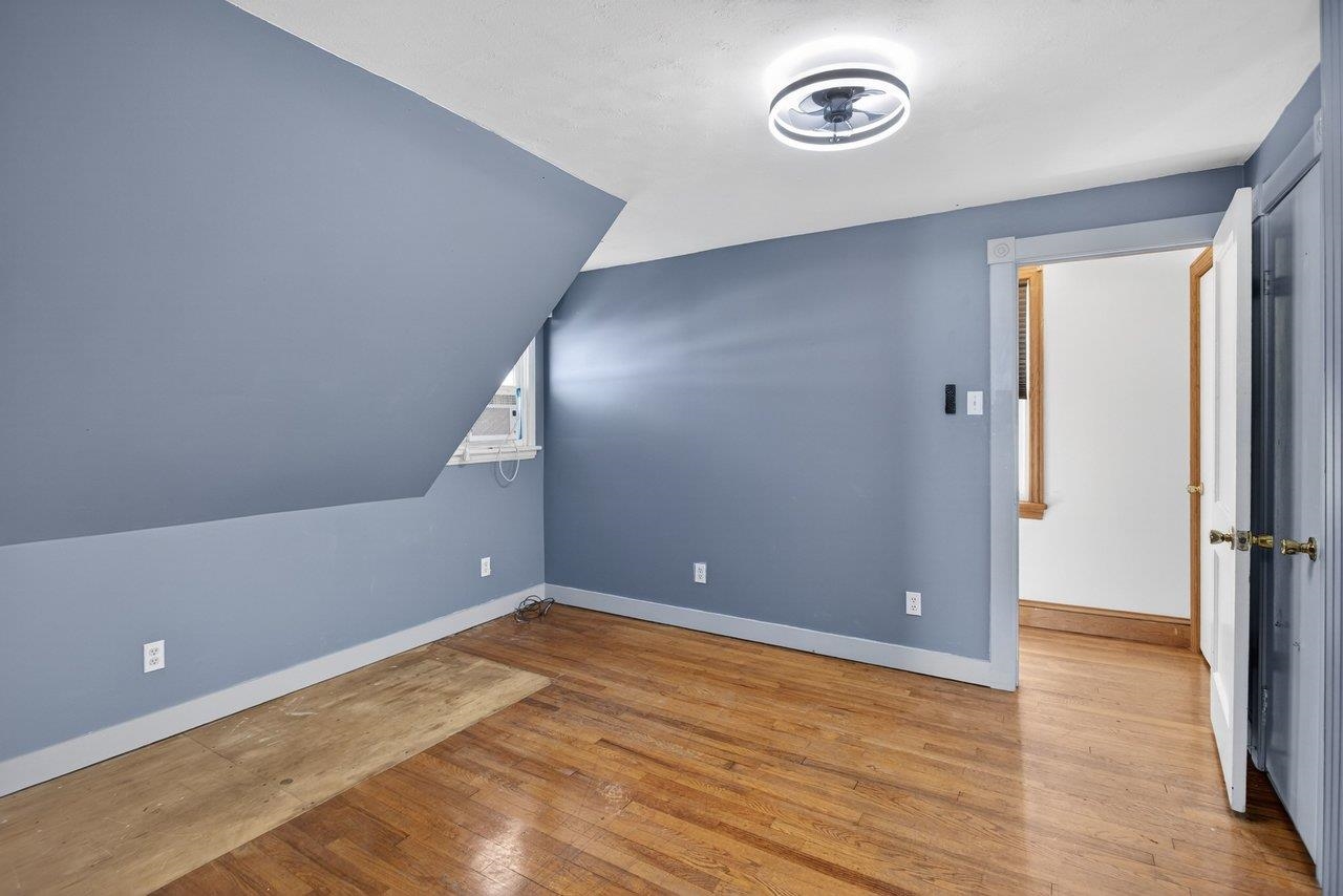 455 E ELIZABETH ST, HARRISONBURG, Virginia 22802, 2 Bedrooms Bedrooms, ,1 BathroomBathrooms,Residential,455 E ELIZABETH ST,674081 MLS # 674081