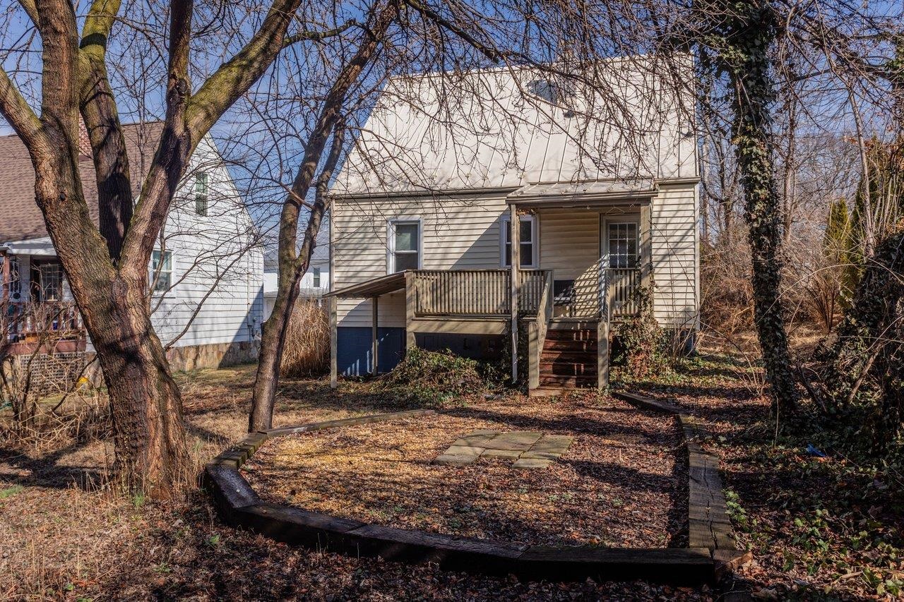 455 E ELIZABETH ST, HARRISONBURG, Virginia 22802, 2 Bedrooms Bedrooms, ,1 BathroomBathrooms,Residential,455 E ELIZABETH ST,674081 MLS # 674081