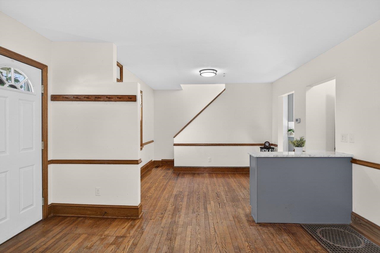 455 E ELIZABETH ST, HARRISONBURG, Virginia 22802, 2 Bedrooms Bedrooms, ,1 BathroomBathrooms,Residential,455 E ELIZABETH ST,674081 MLS # 674081