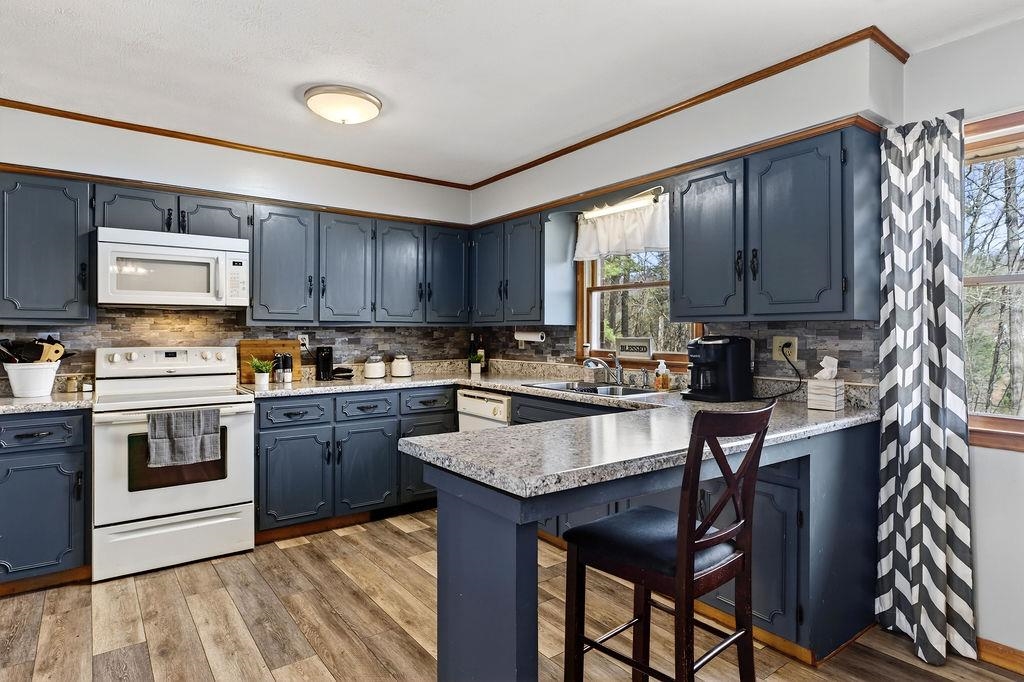 98 OAK ST, CRAIGSVILLE, Virginia 24430, 3 Bedrooms Bedrooms, ,3 BathroomsBathrooms,Residential,98 OAK ST,674713 MLS # 674713