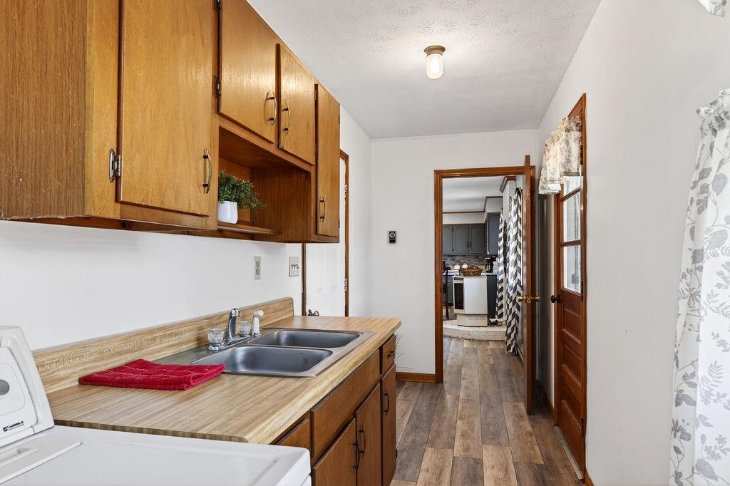 98 OAK ST, CRAIGSVILLE, Virginia 24430, 3 Bedrooms Bedrooms, ,3 BathroomsBathrooms,Residential,98 OAK ST,674713 MLS # 674713