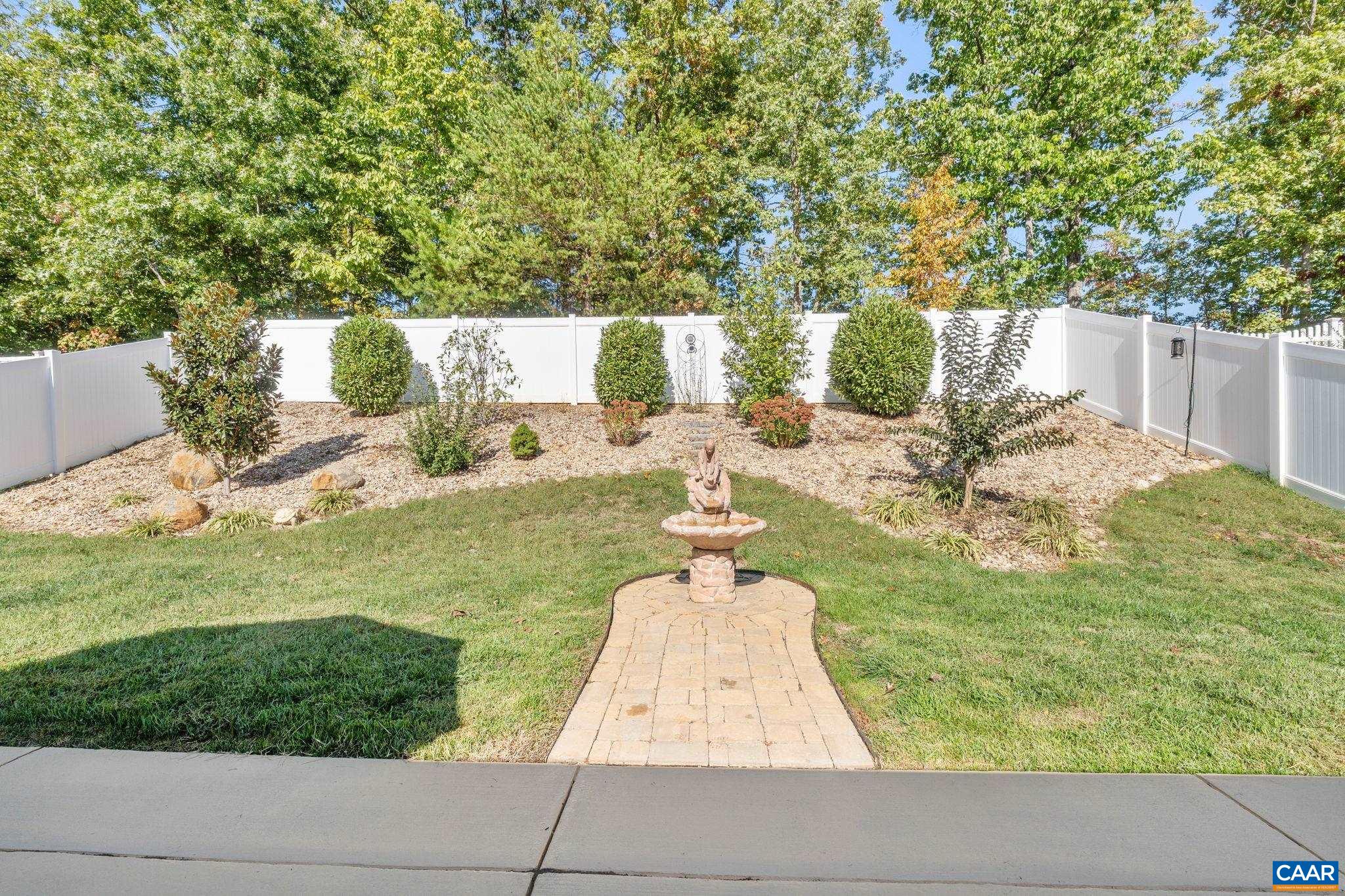 27 PINE KNOT DR, PALMYRA, Virginia 22963, 3 Bedrooms Bedrooms, ,2 BathroomsBathrooms,Residential,27 PINE KNOT DR,674717 MLS # 674717