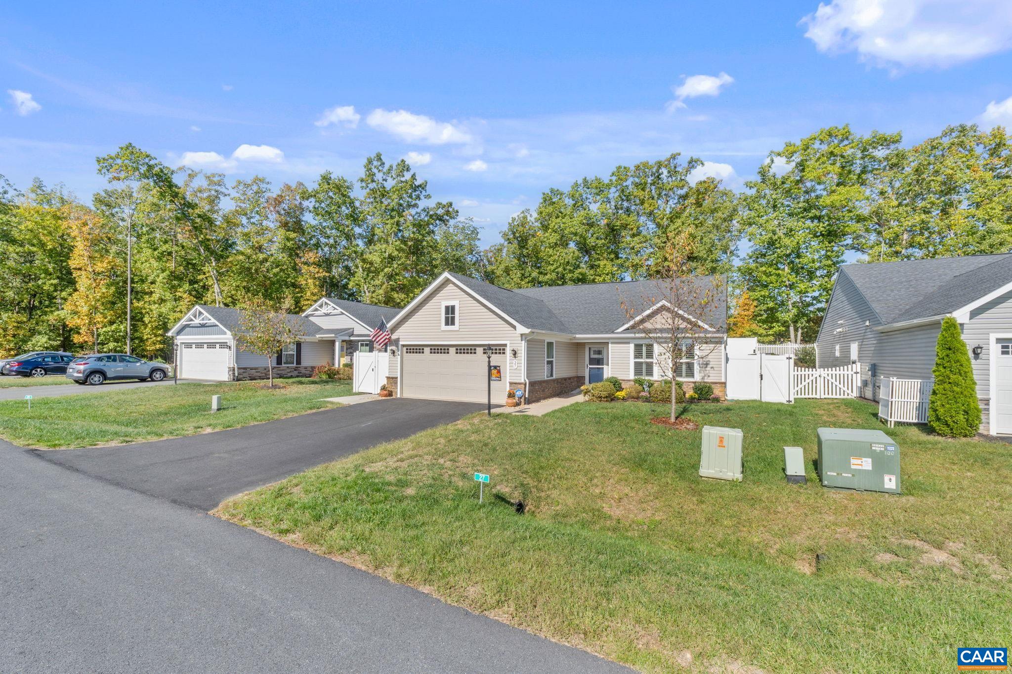 27 PINE KNOT DR, PALMYRA, Virginia 22963, 3 Bedrooms Bedrooms, ,2 BathroomsBathrooms,Residential,27 PINE KNOT DR,674717 MLS # 674717