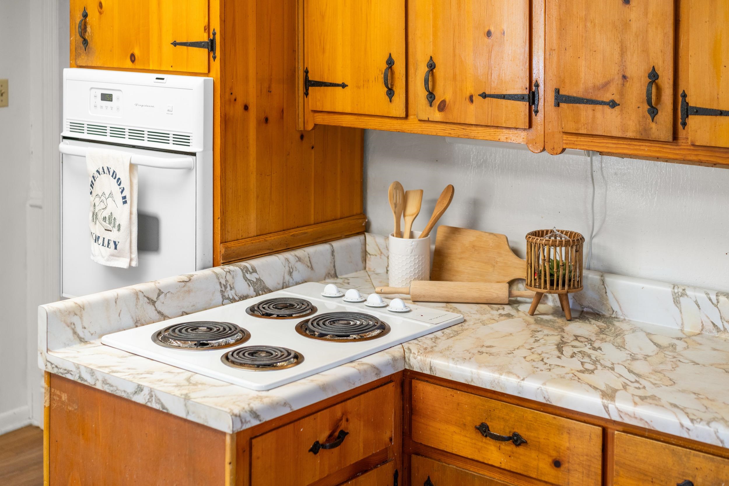 25 TILT HAMMER CIR, STAUNTON, Virginia 24401, 4 Bedrooms Bedrooms, ,2 BathroomsBathrooms,Residential,25 TILT HAMMER CIR,674722 MLS # 674722