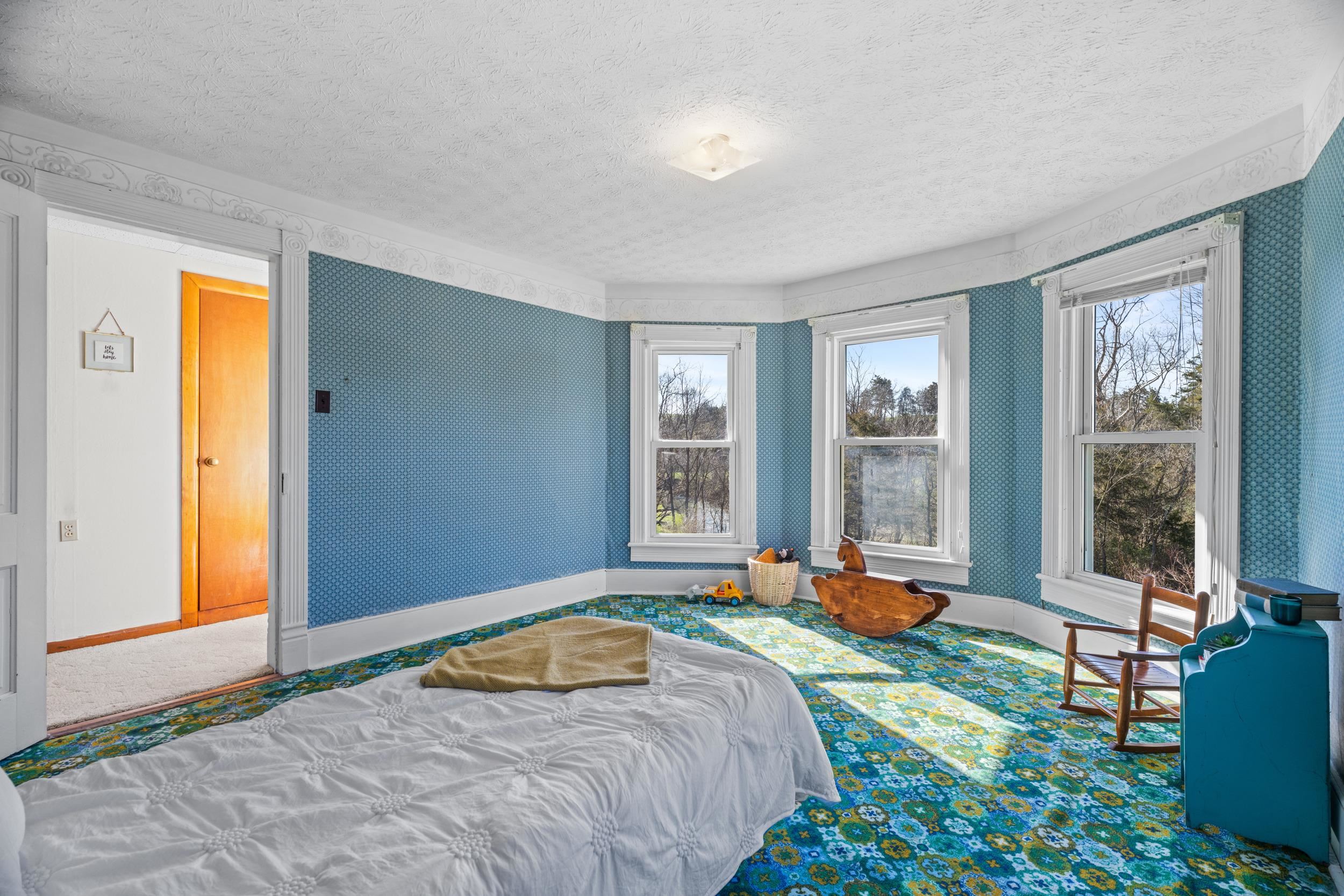 25 TILT HAMMER CIR, STAUNTON, Virginia 24401, 4 Bedrooms Bedrooms, ,2 BathroomsBathrooms,Residential,25 TILT HAMMER CIR,674722 MLS # 674722