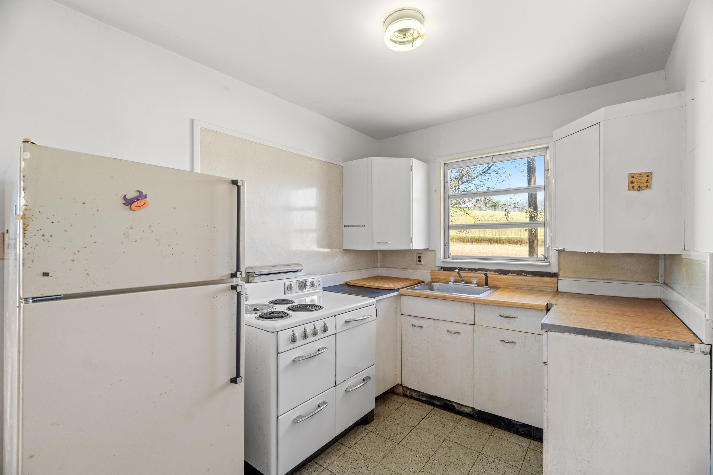 25 TILT HAMMER CIR, STAUNTON, Virginia 24401, 4 Bedrooms Bedrooms, ,2 BathroomsBathrooms,Residential,25 TILT HAMMER CIR,674722 MLS # 674722