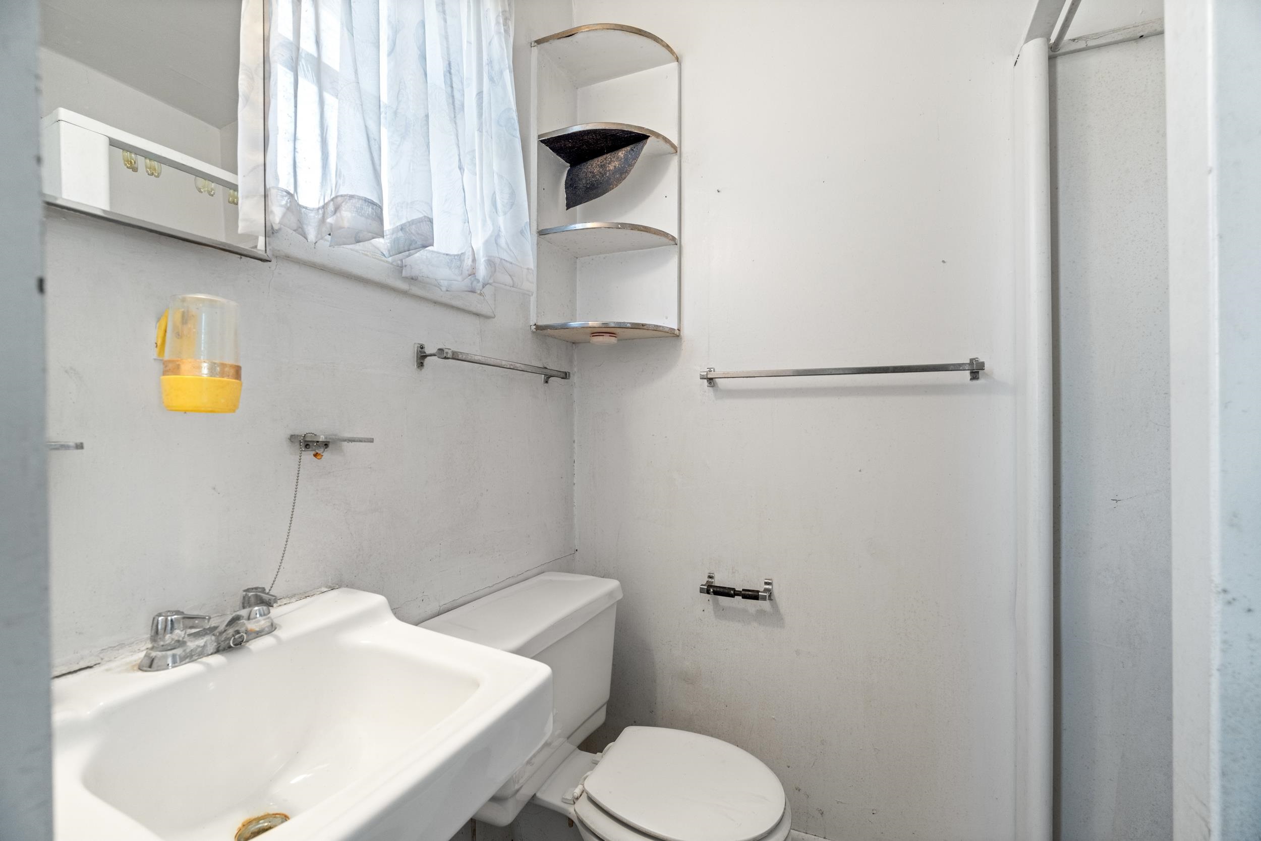 25 TILT HAMMER CIR, STAUNTON, Virginia 24401, 4 Bedrooms Bedrooms, ,2 BathroomsBathrooms,Residential,25 TILT HAMMER CIR,674722 MLS # 674722