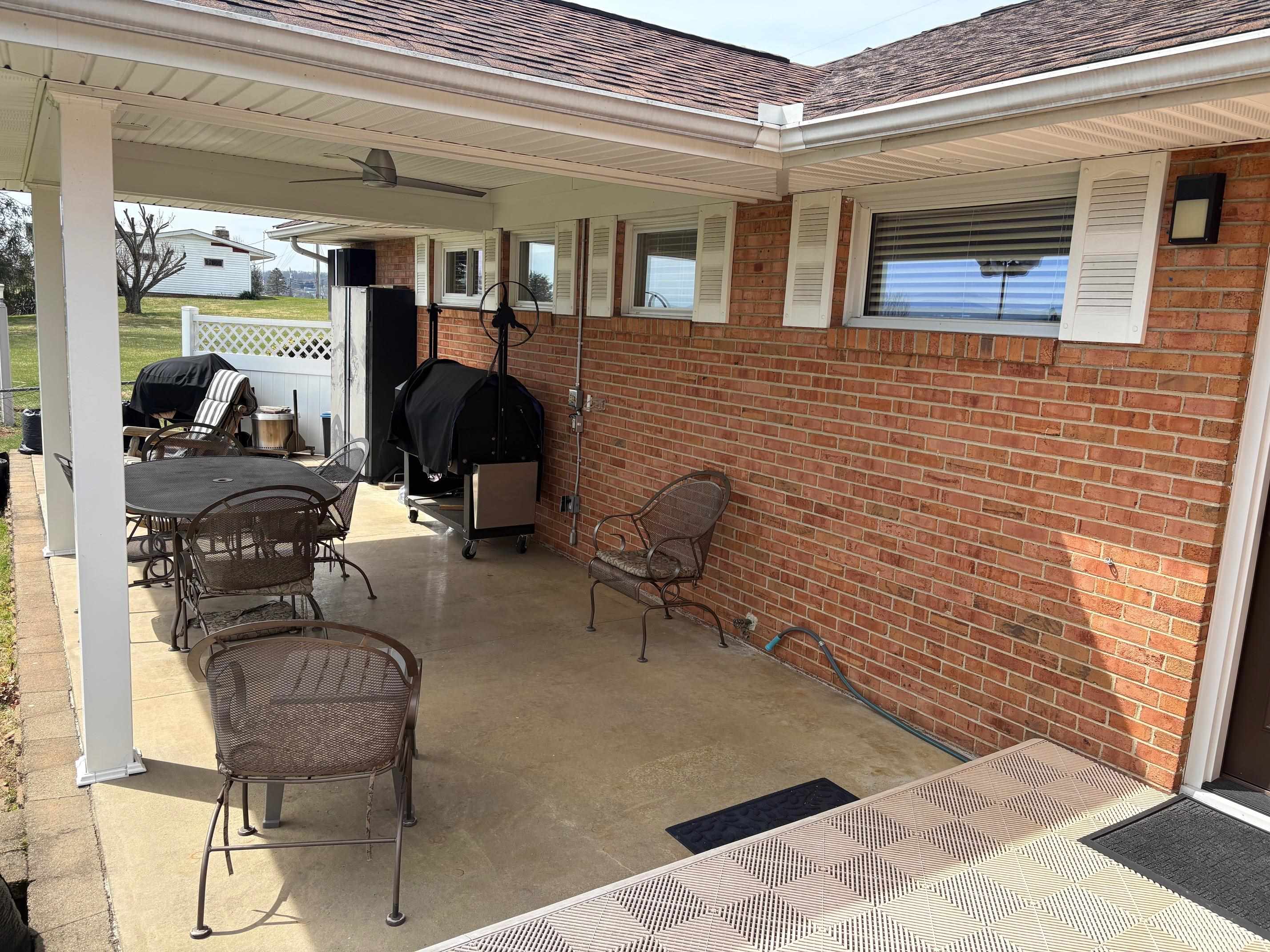 48 CONFEDERATE ST, VERONA, Virginia 24482, 3 Bedrooms Bedrooms, ,2 BathroomsBathrooms,Residential,48 CONFEDERATE ST,674723 MLS # 674723