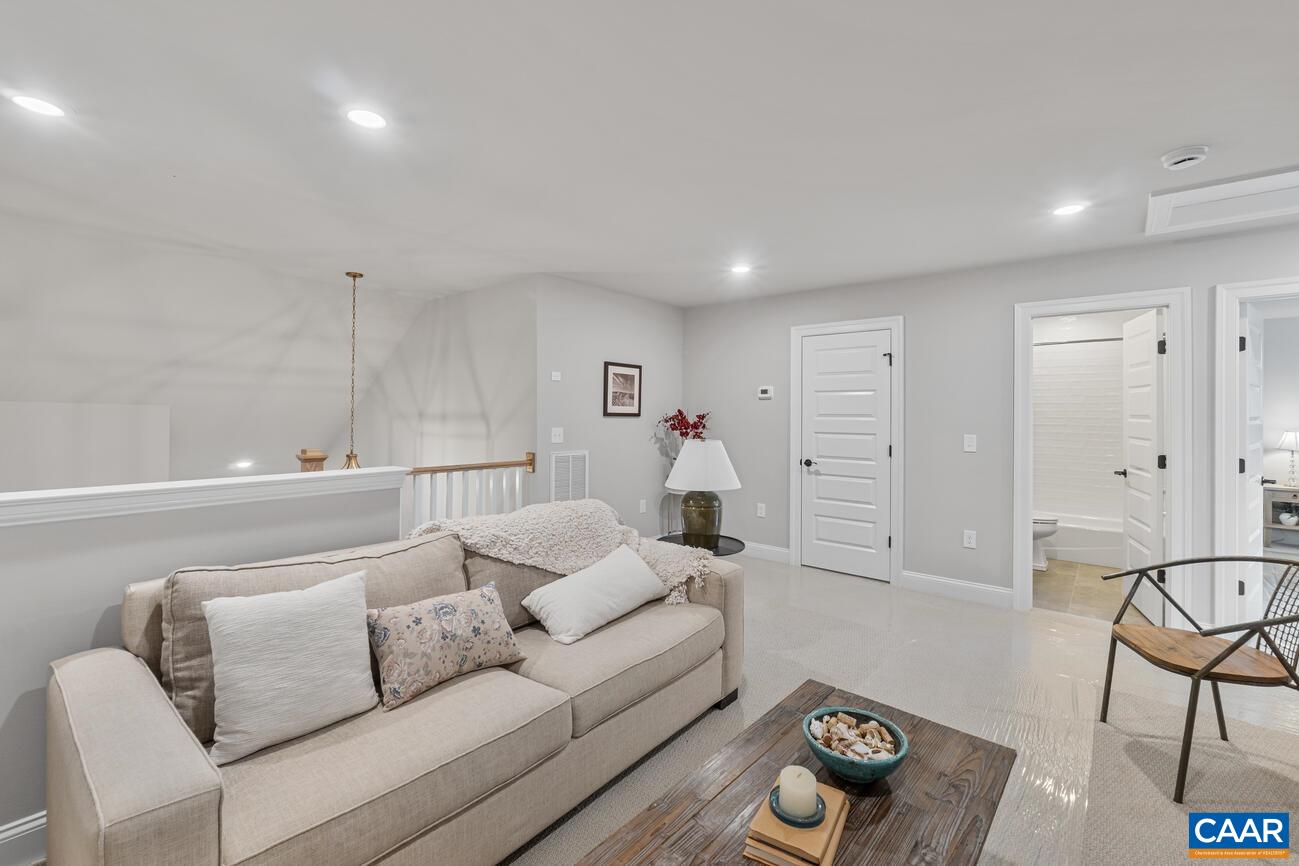 2010 LARKIN LN, CROZET, Virginia 22932, 3 Bedrooms Bedrooms, ,2 BathroomsBathrooms,Residential,Afton Villa,2010 LARKIN LN,674729 MLS # 674729