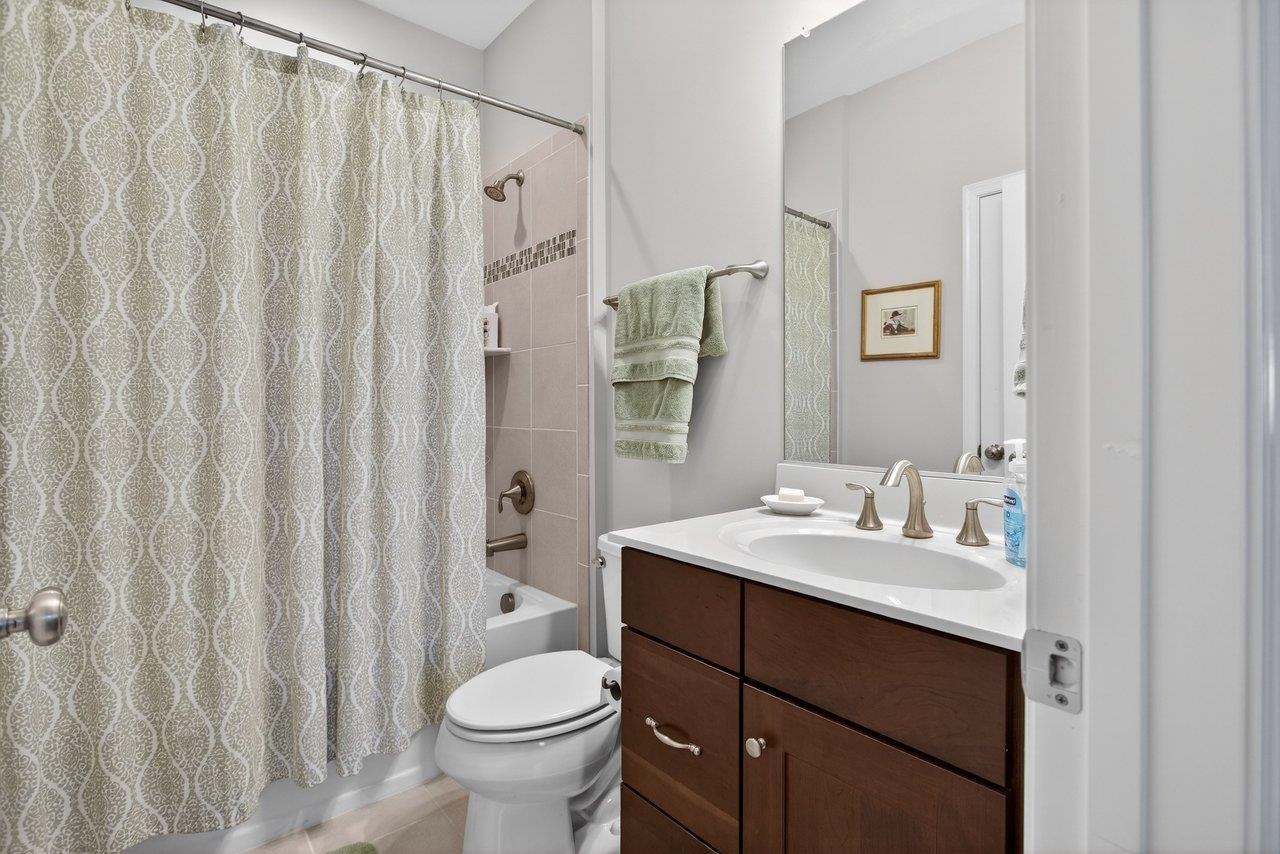 2935 PRESTON LAKE BLVD, ROCKINGHAM, Virginia 22801, 2 Bedrooms Bedrooms, ,2 BathroomsBathrooms,Residential,Spacious duplex with walkout basement in a communi,2935 PRESTON LAKE BLVD,674731 MLS # 674731