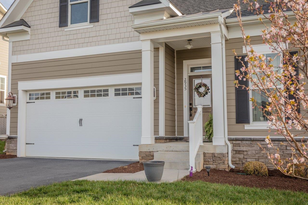 2935 PRESTON LAKE BLVD, ROCKINGHAM, Virginia 22801, 2 Bedrooms Bedrooms, ,2 BathroomsBathrooms,Residential,Spacious duplex with walkout basement in a communi,2935 PRESTON LAKE BLVD,674731 MLS # 674731