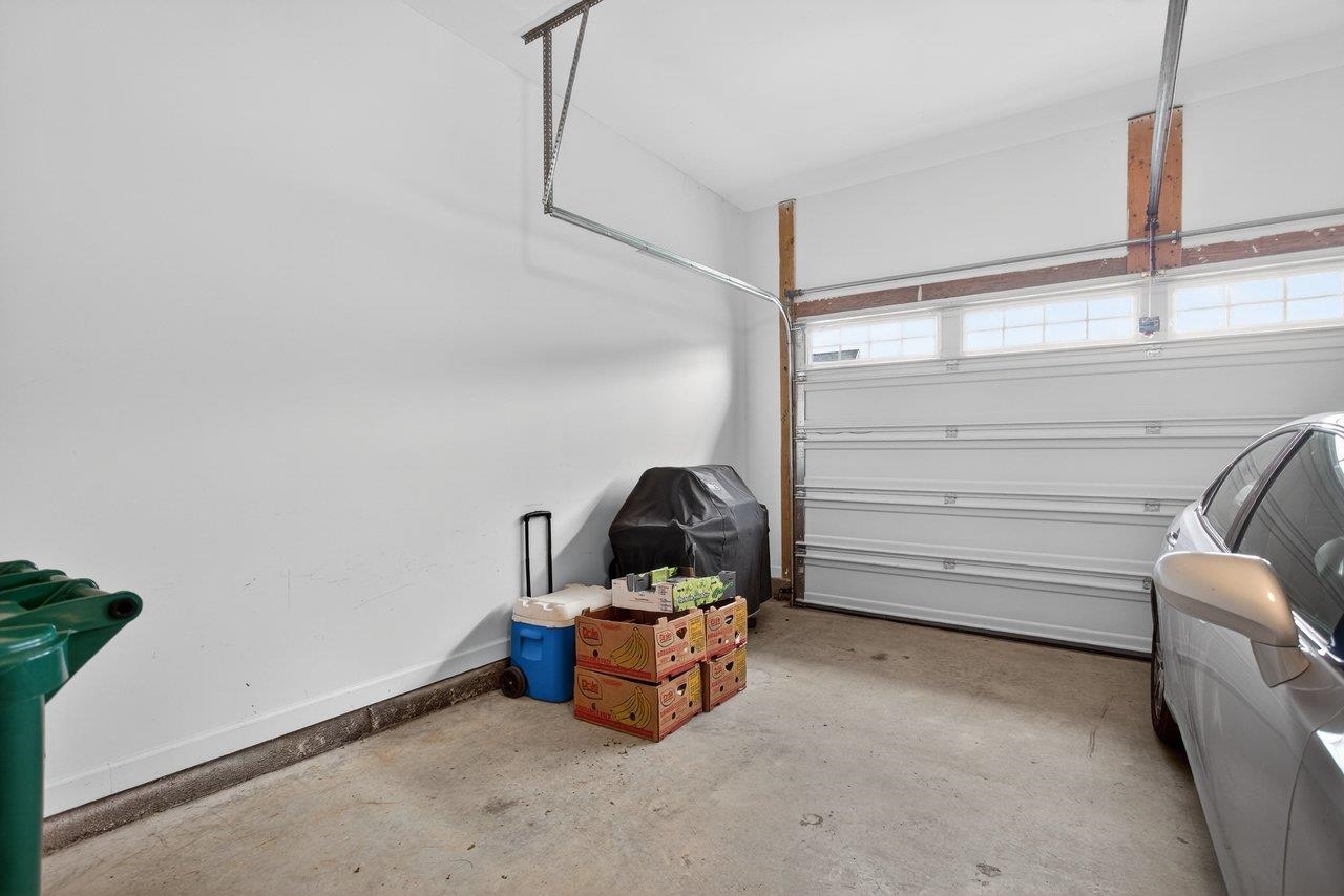 2935 PRESTON LAKE BLVD, ROCKINGHAM, Virginia 22801, 2 Bedrooms Bedrooms, ,2 BathroomsBathrooms,Residential,Spacious duplex with walkout basement in a communi,2935 PRESTON LAKE BLVD,674731 MLS # 674731