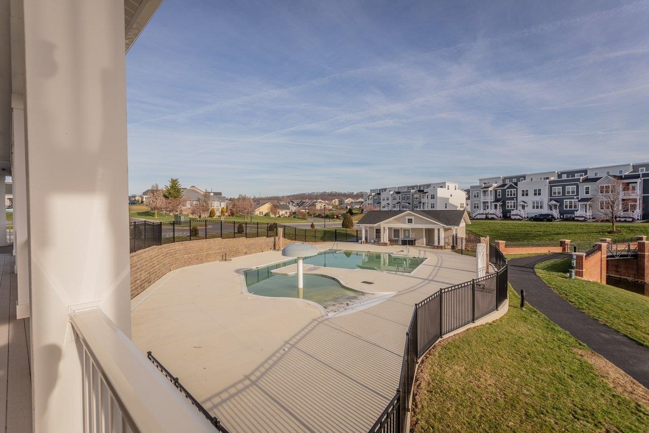 2935 PRESTON LAKE BLVD, ROCKINGHAM, Virginia 22801, 2 Bedrooms Bedrooms, ,2 BathroomsBathrooms,Residential,Spacious duplex with walkout basement in a communi,2935 PRESTON LAKE BLVD,674731 MLS # 674731