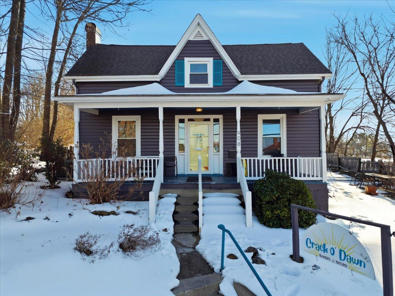 908 W MAIN ST, WAYNESBORO, Virginia 22980, 2 Bedrooms Bedrooms, ,Residential,908 W MAIN ST,674732 MLS # 674732